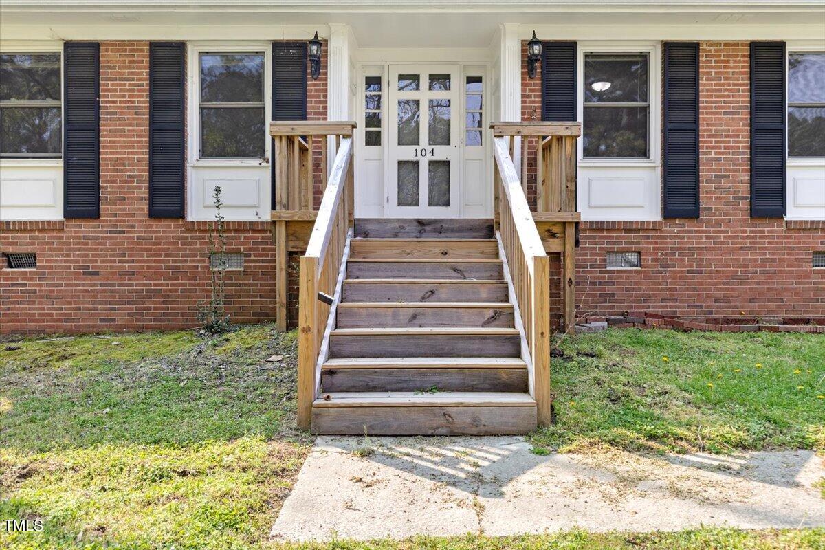 104 Royall Rd Road