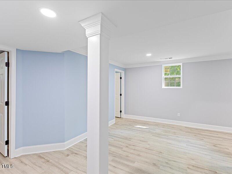 617 Oakdale Court