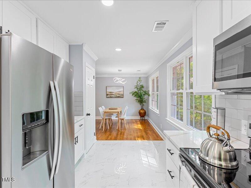 617 Oakdale Court