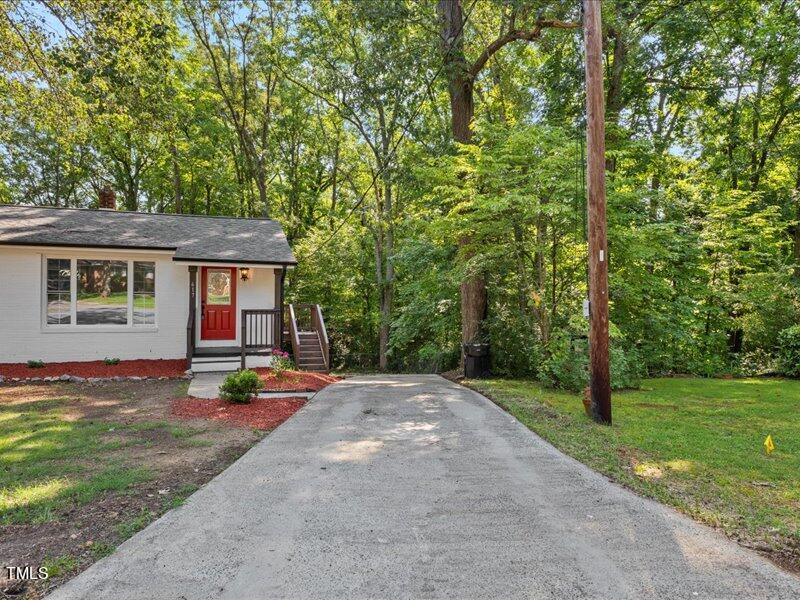 617 Oakdale Court