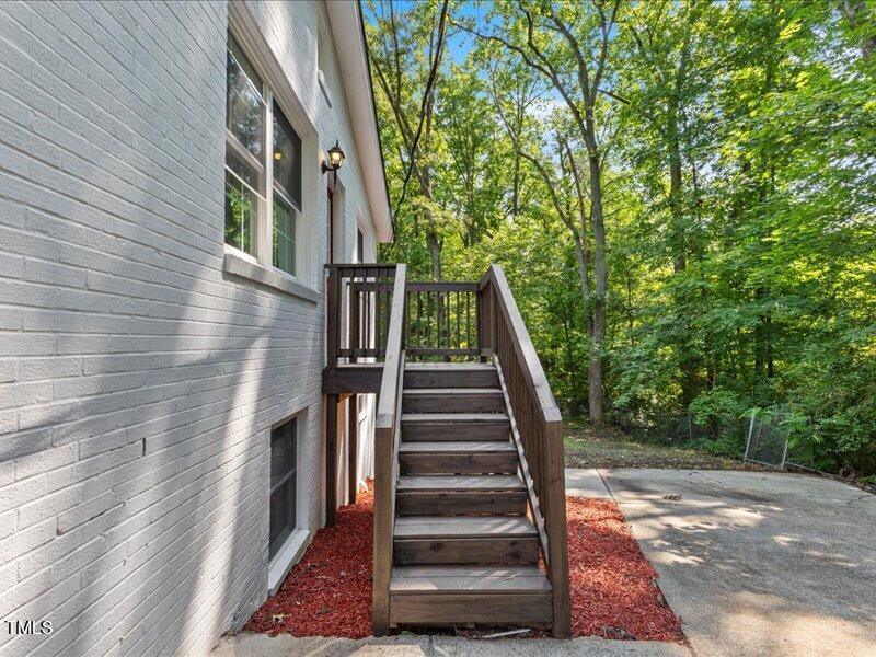 617 Oakdale Court