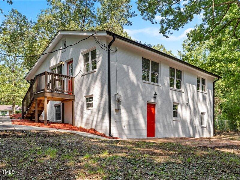 617 Oakdale Court
