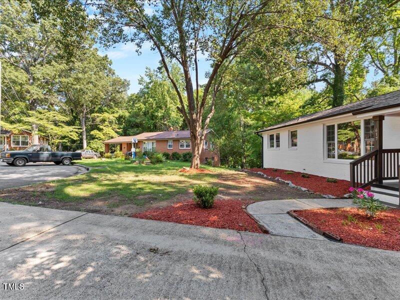 617 Oakdale Court