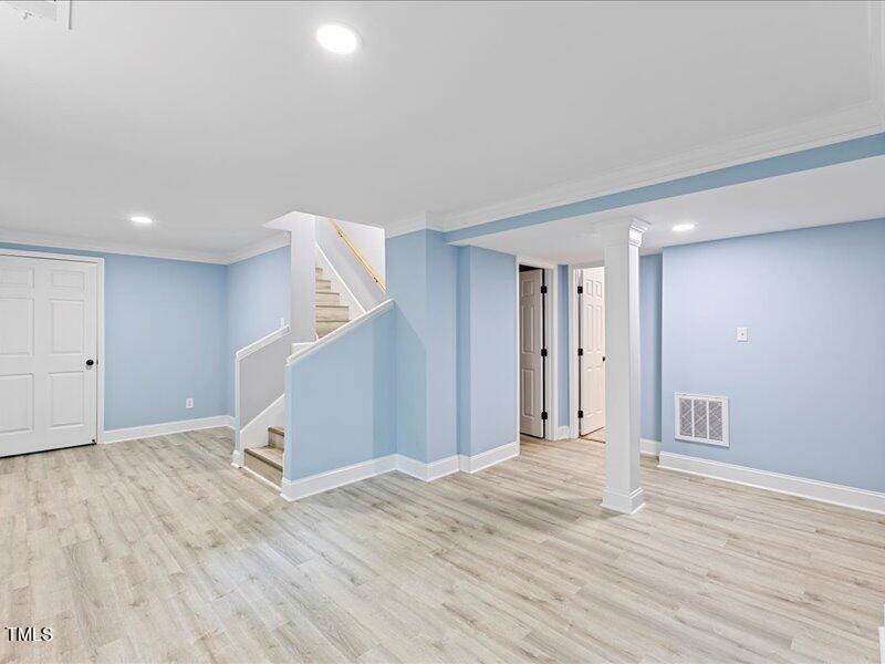 617 Oakdale Court