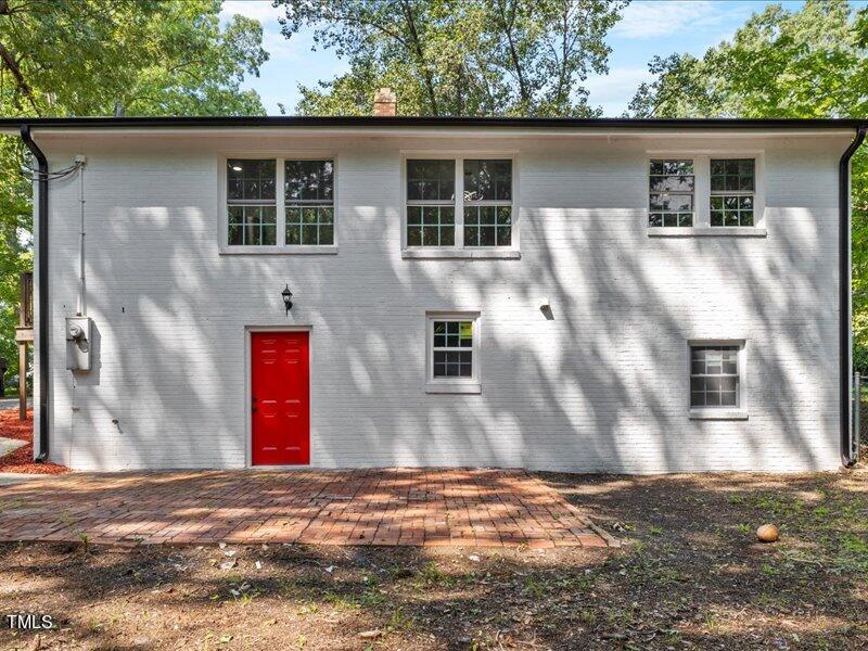 617 Oakdale Court