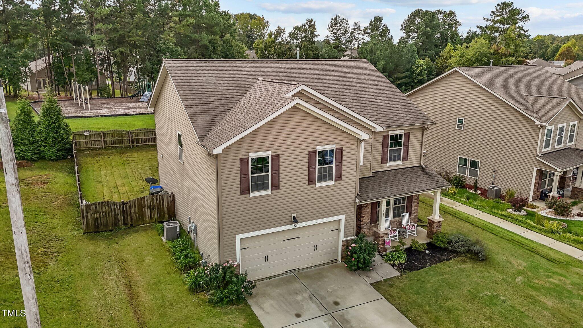 863 Longleaf Pine Place