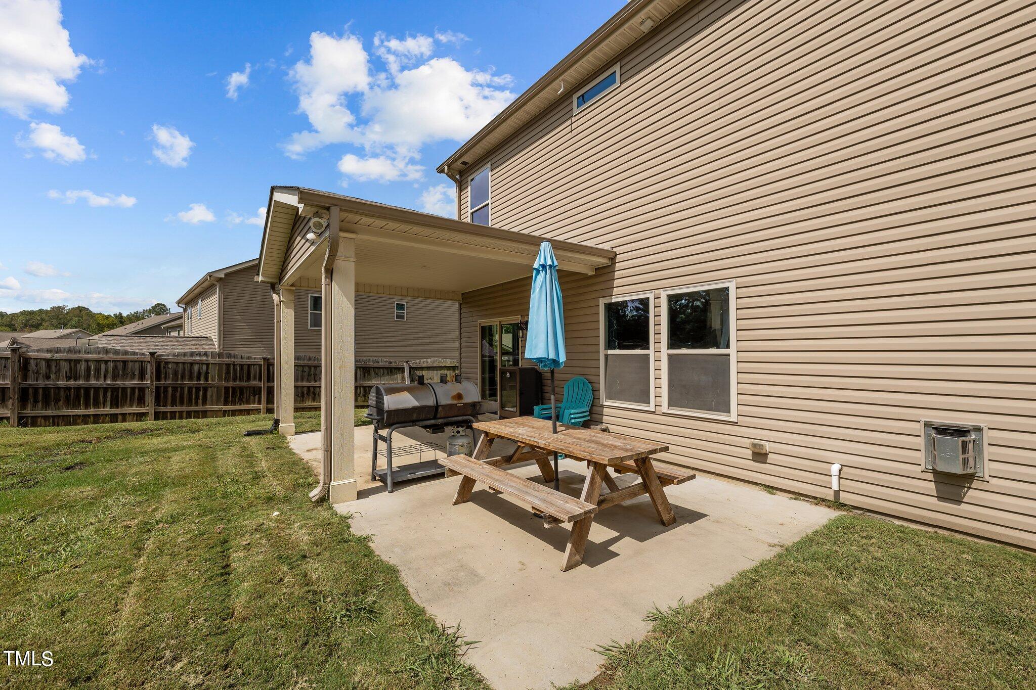 863 Longleaf Pine Place