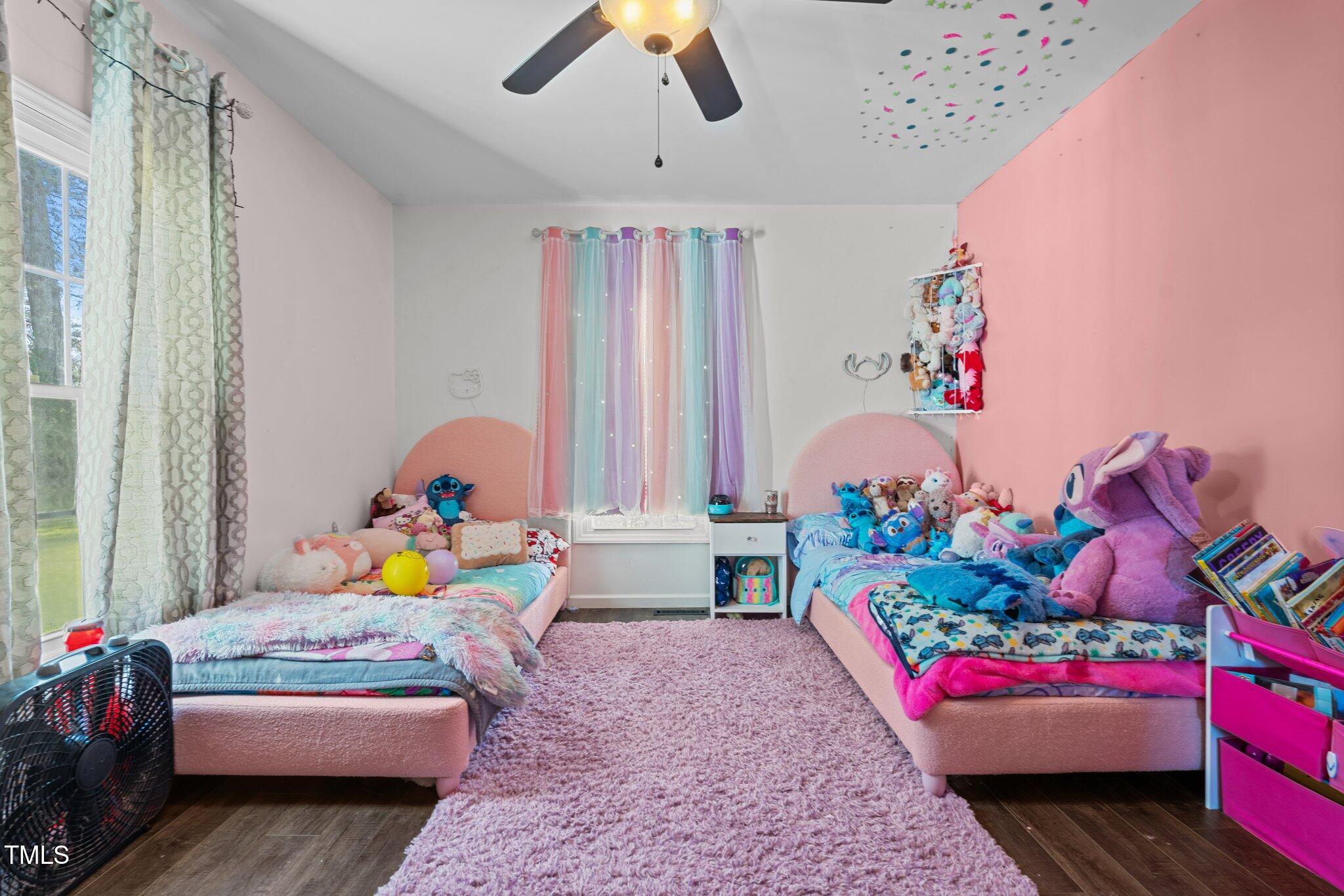 8211 Julian Road