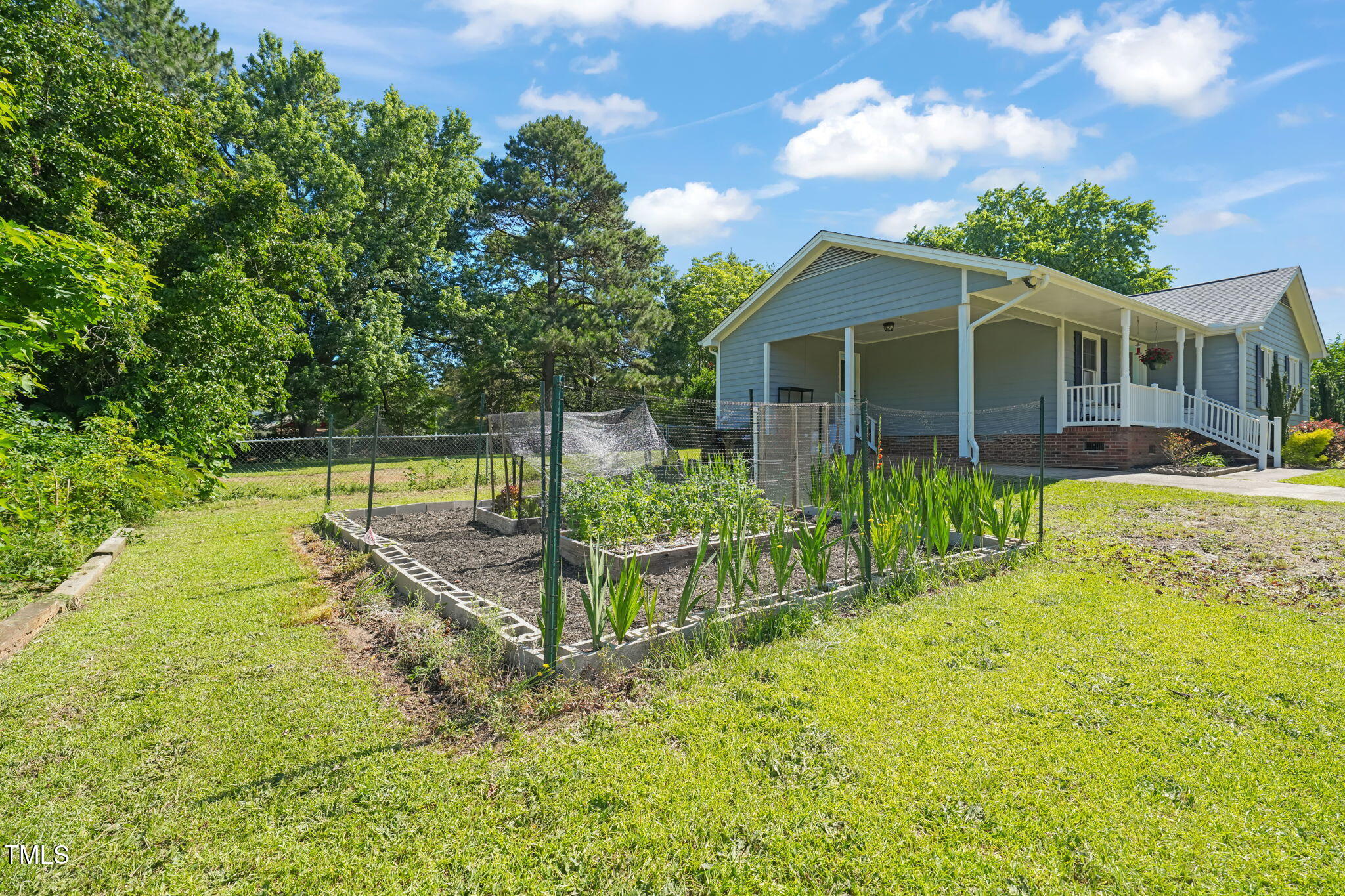 1413 Roy Averette Drive