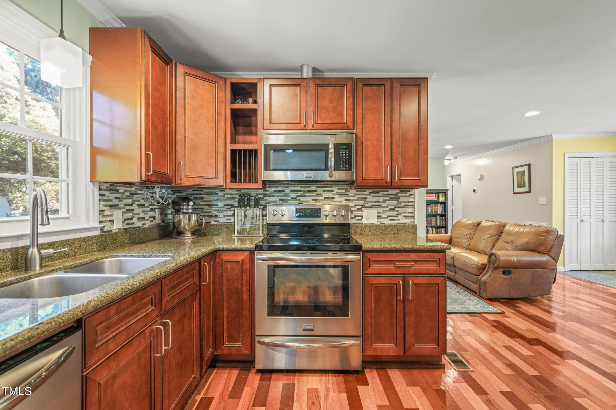 1413 Roy Averette Drive