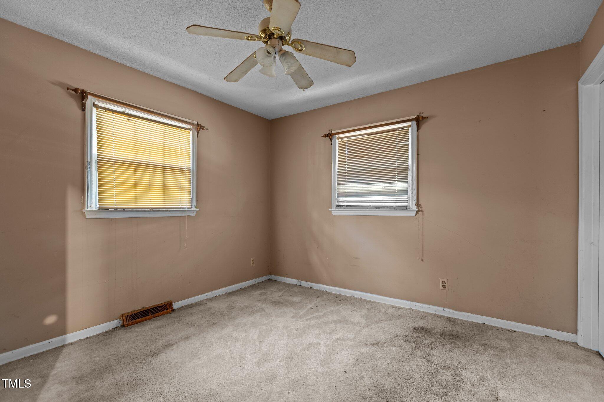 4038 Redwood Road
