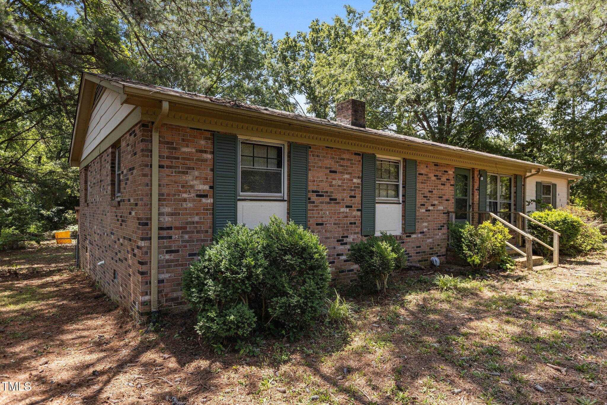 4038 Redwood Road