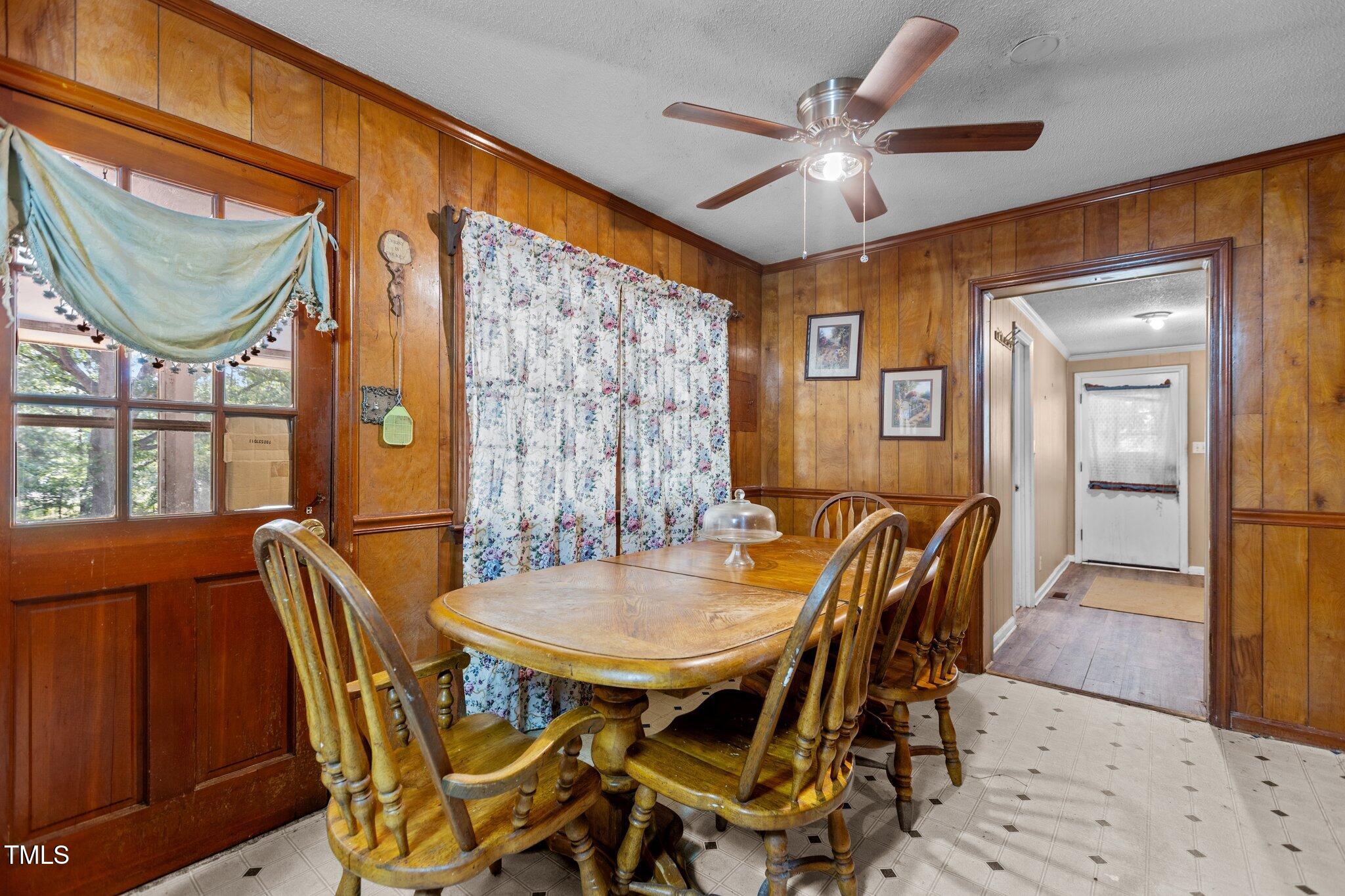 4038 Redwood Road