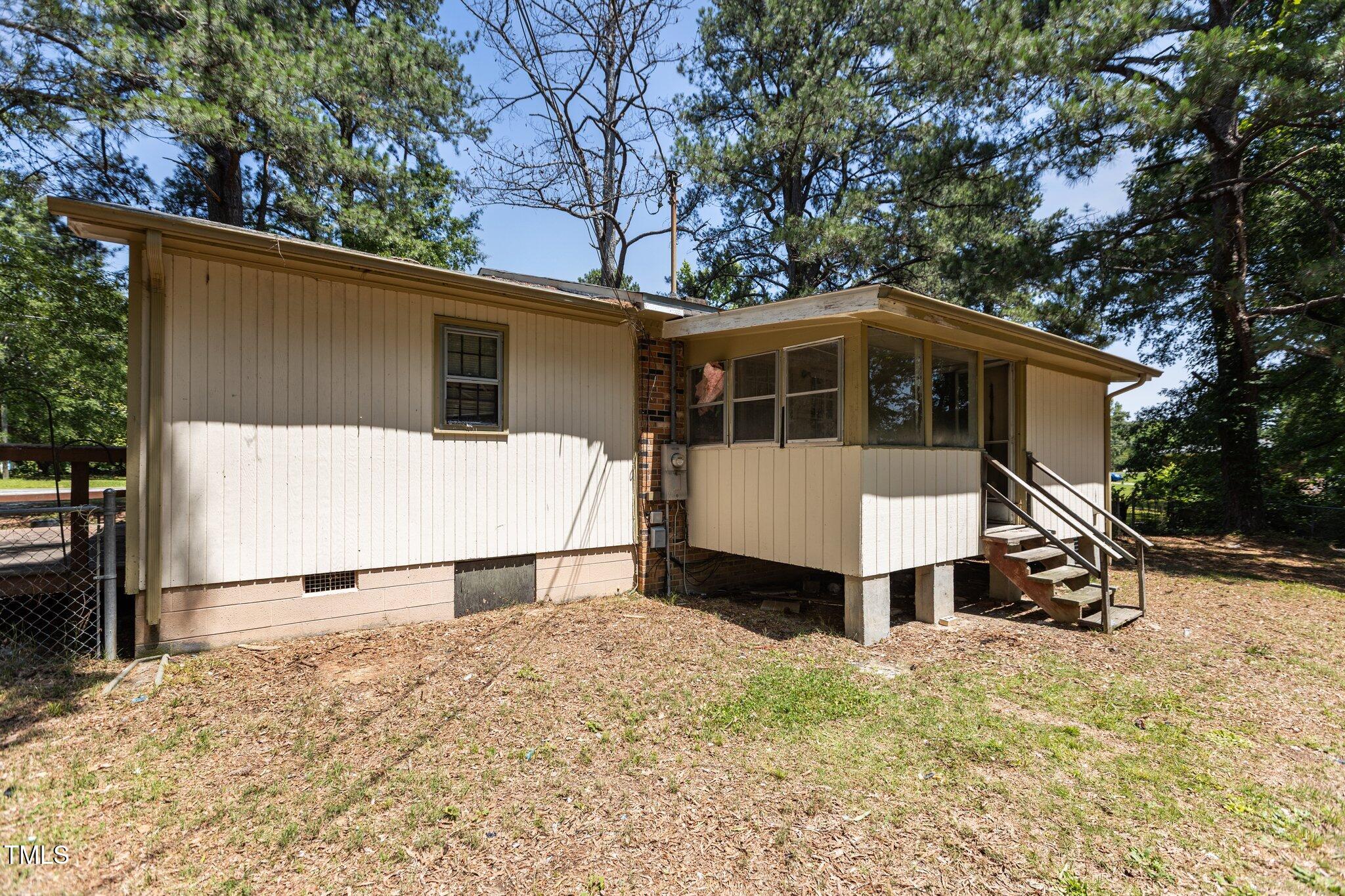 4038 Redwood Road