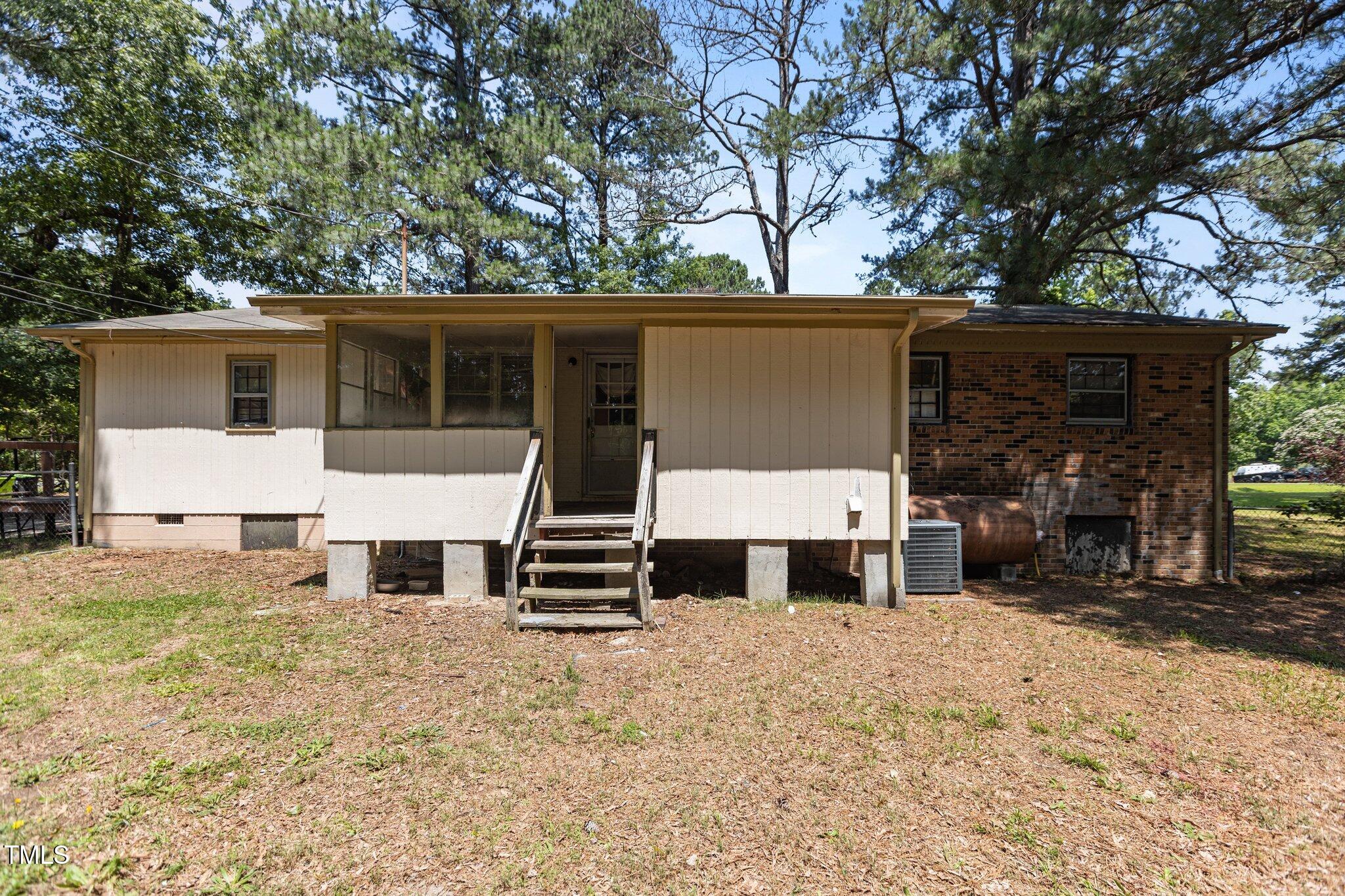 4038 Redwood Road