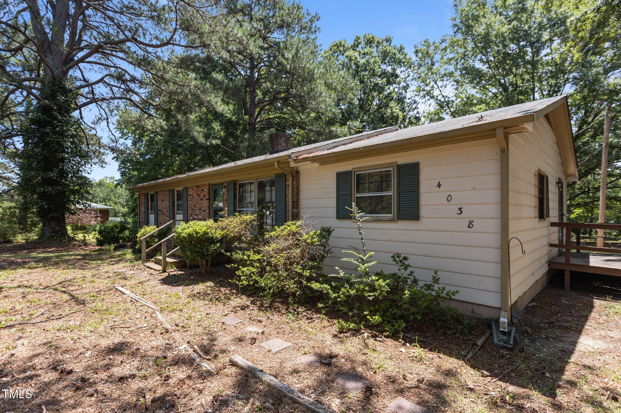 4038 Redwood Road