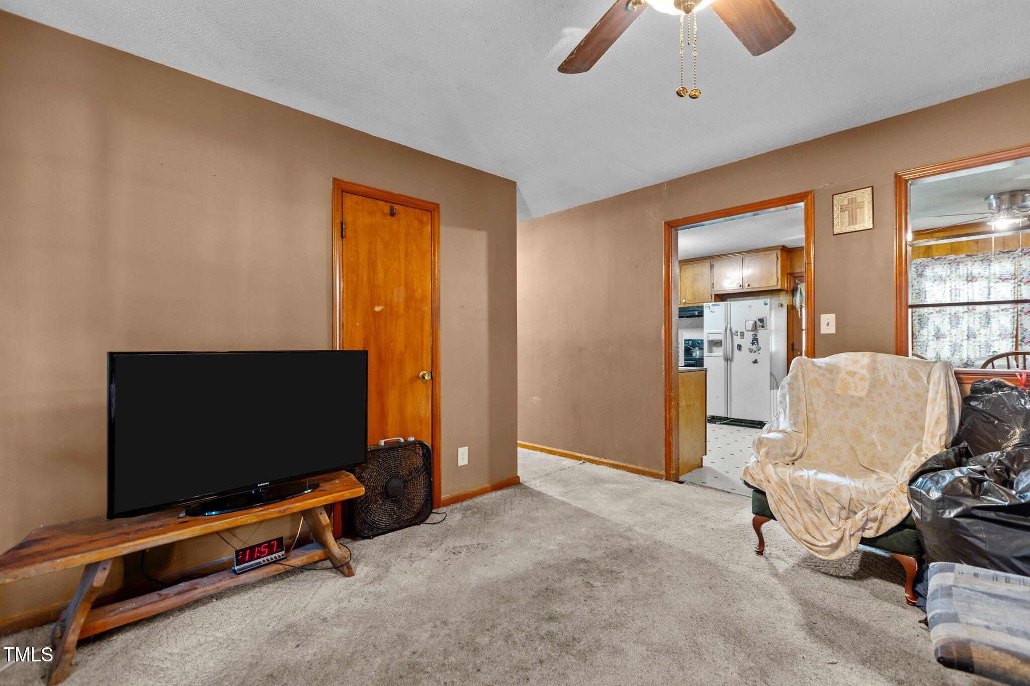 4038 Redwood Road