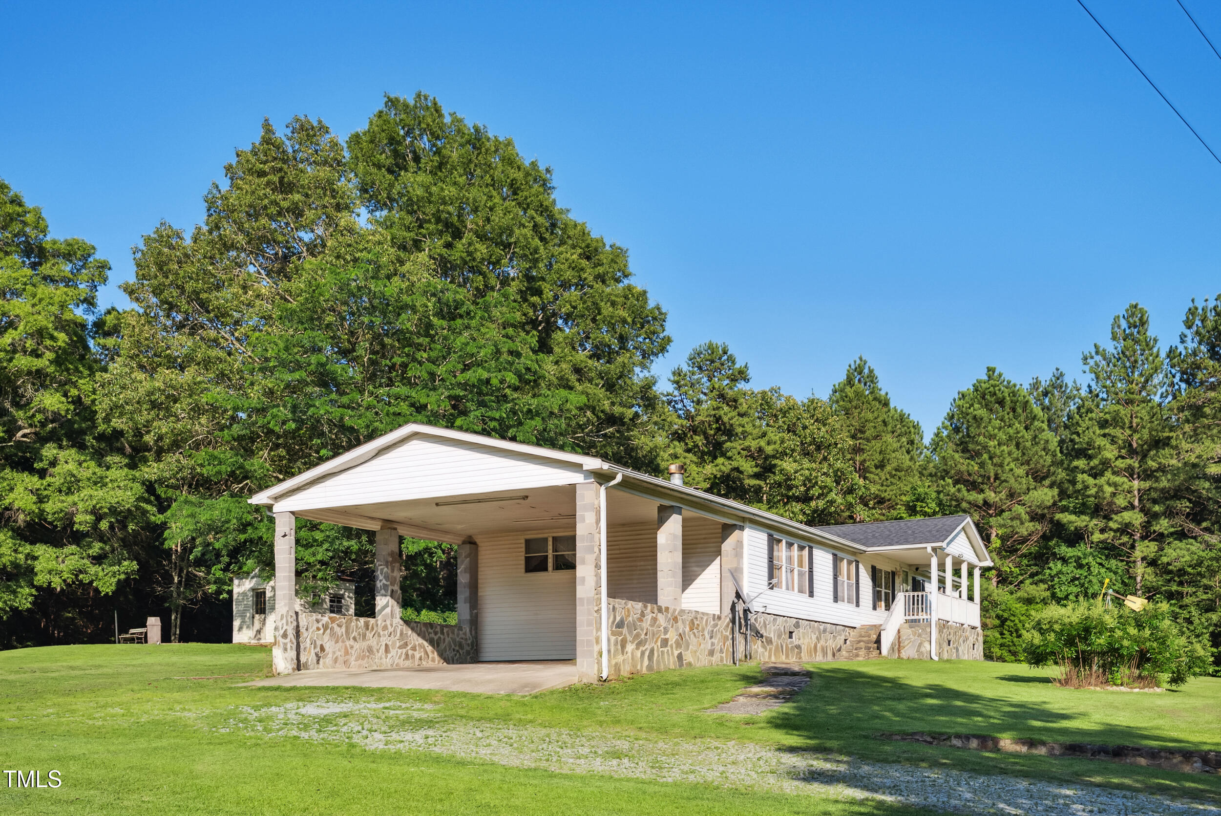 1550 Woodys Store Rd Road