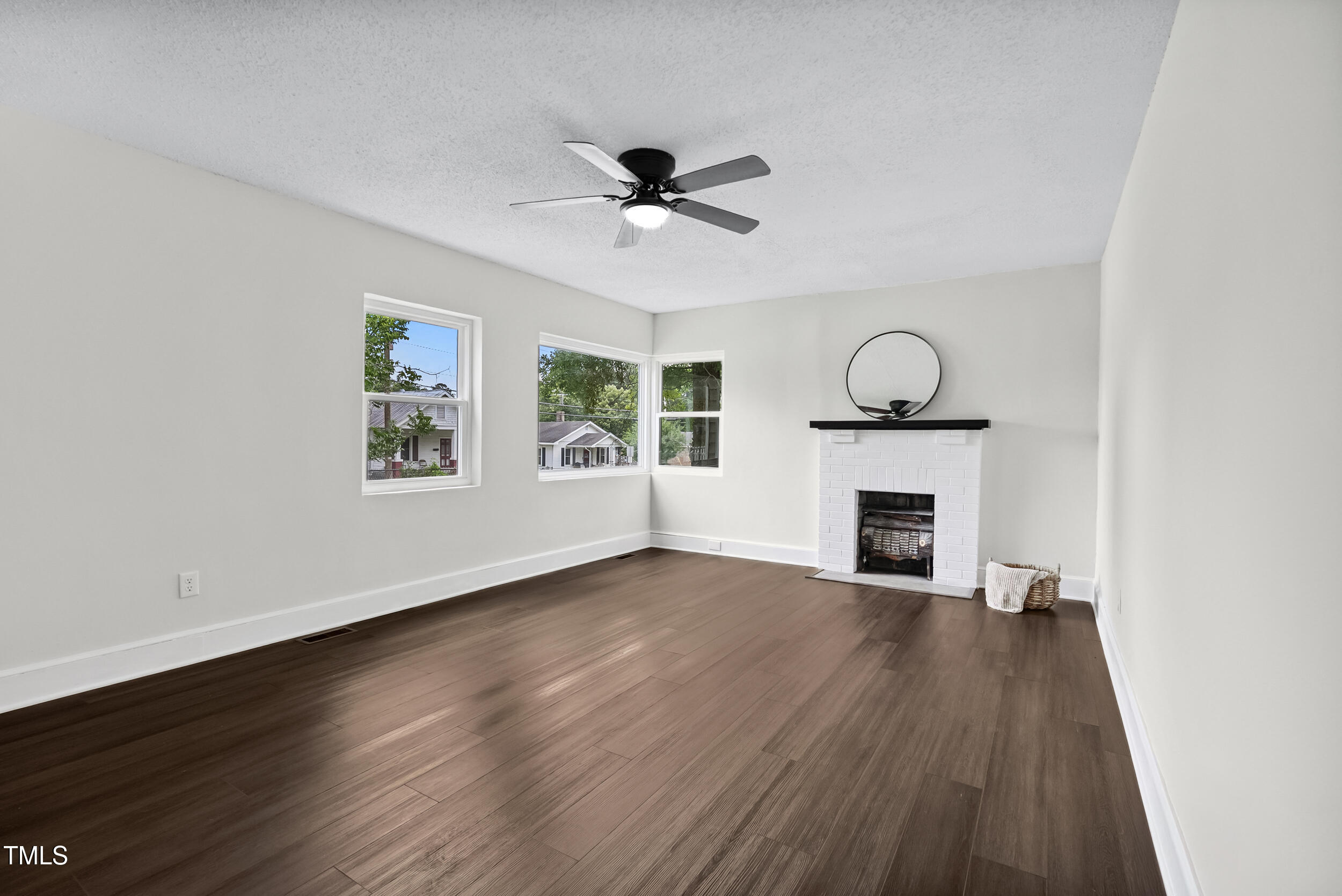 208 Fairview Avenue SW