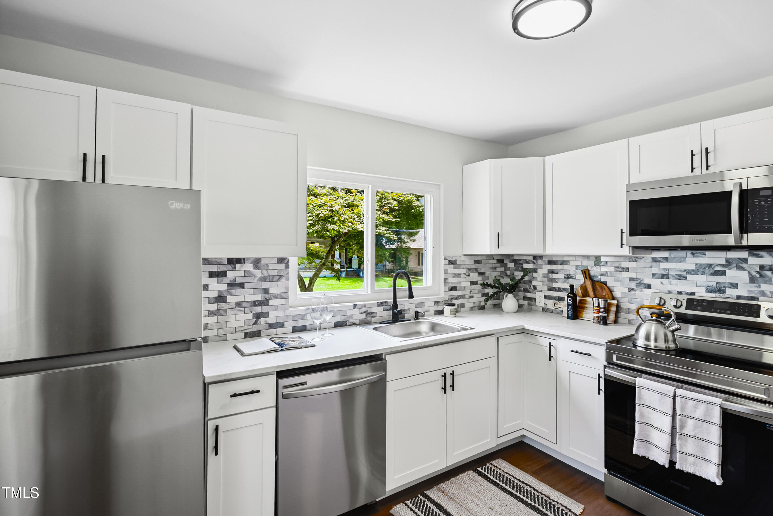 208 Fairview Avenue SW