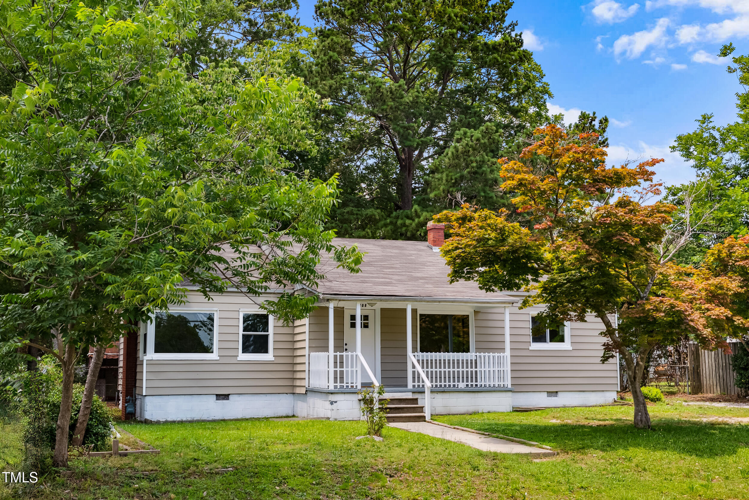 208 Fairview Avenue SW