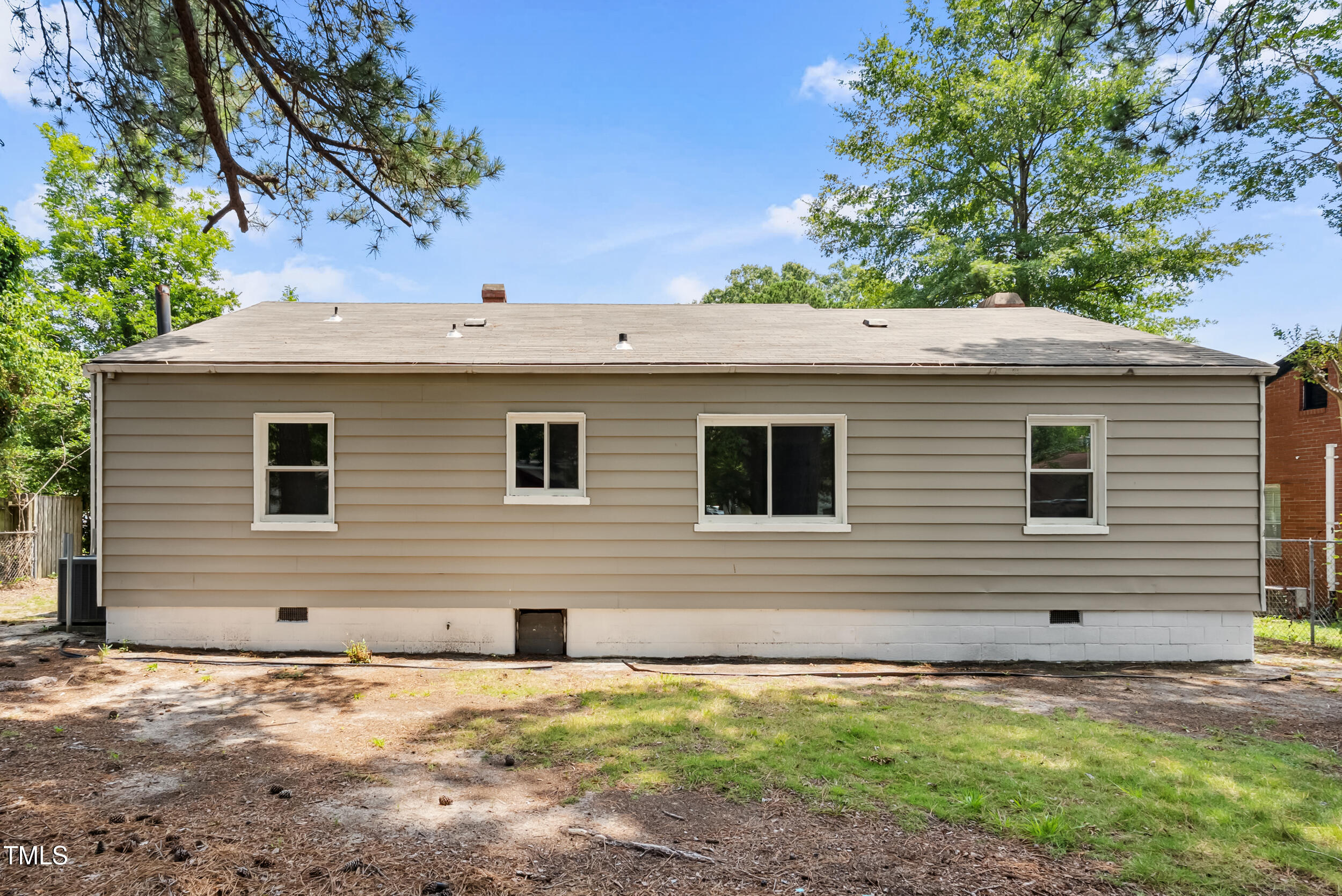 208 Fairview Avenue SW