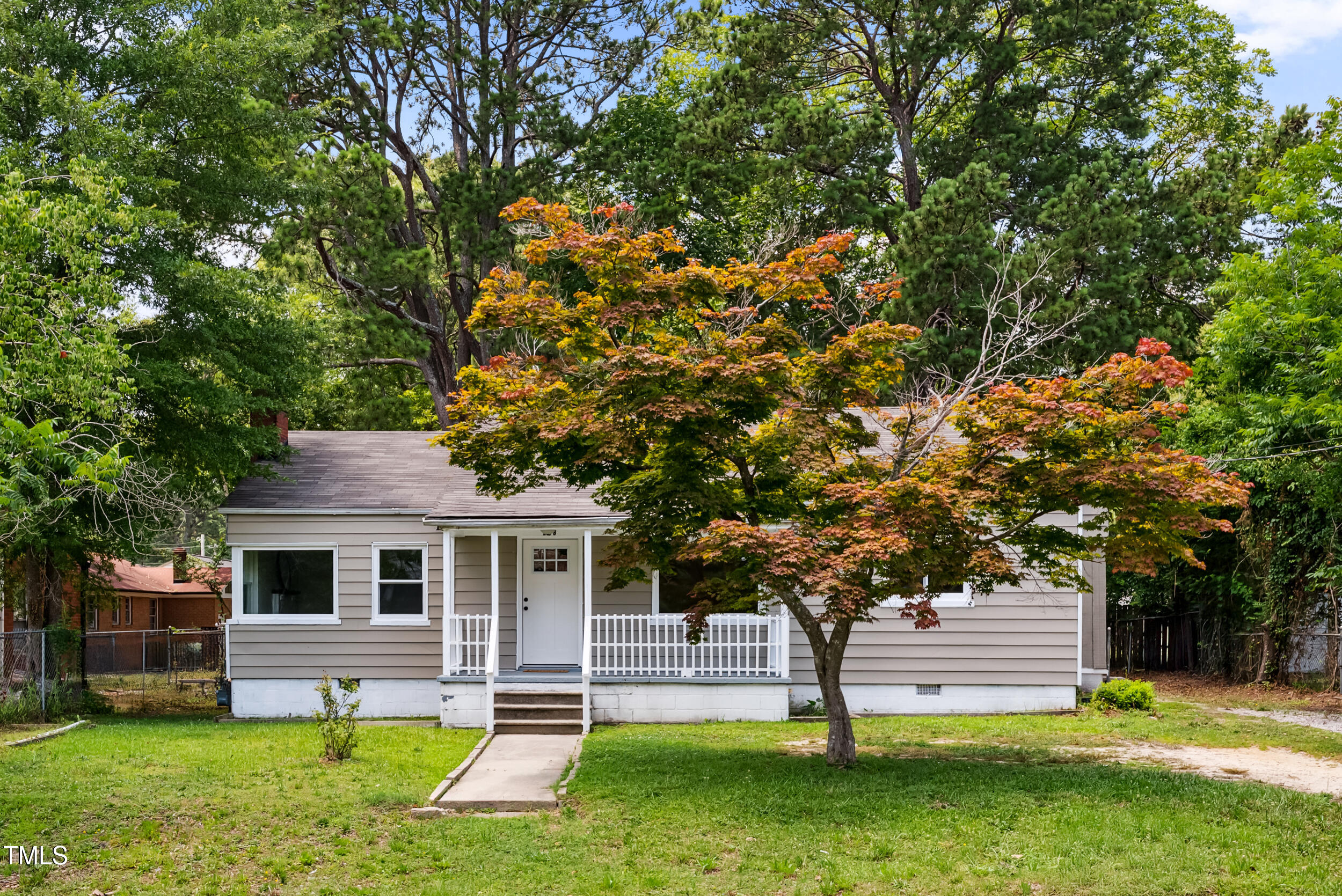 208 Fairview Avenue SW