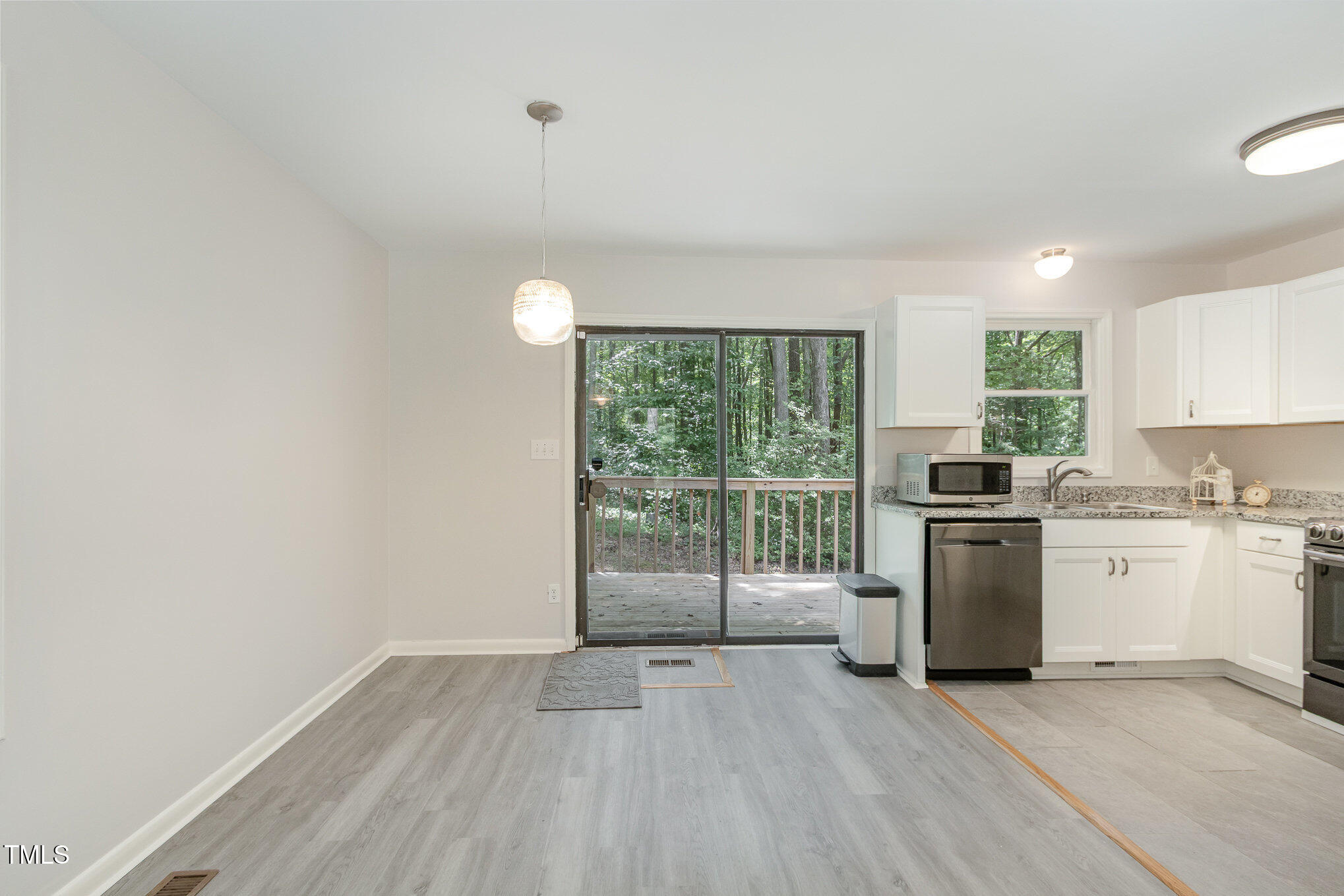 1512 Edwards Drive