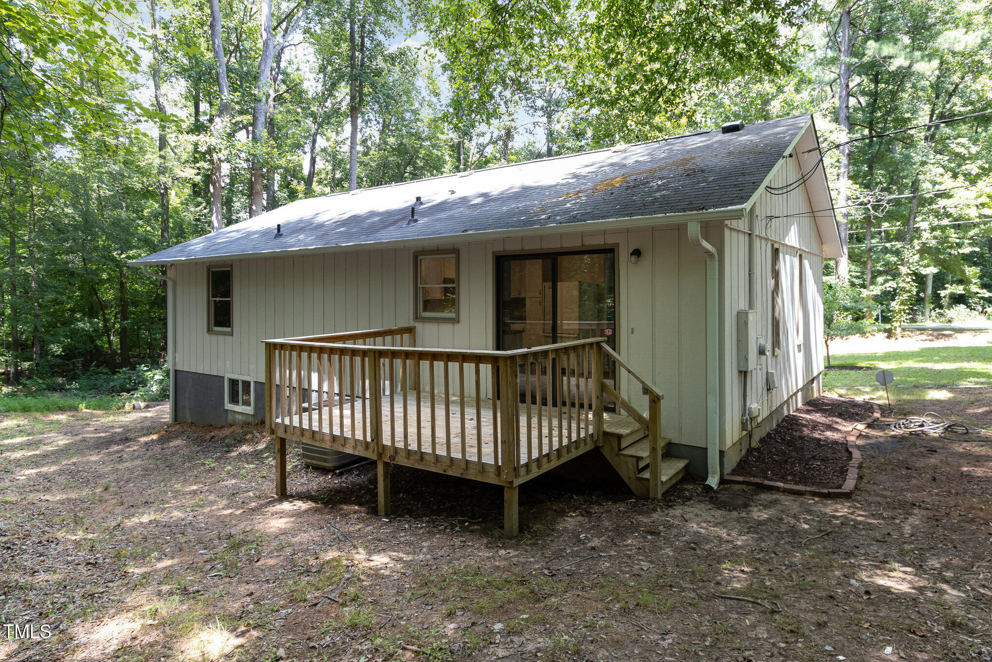 1512 Edwards Drive