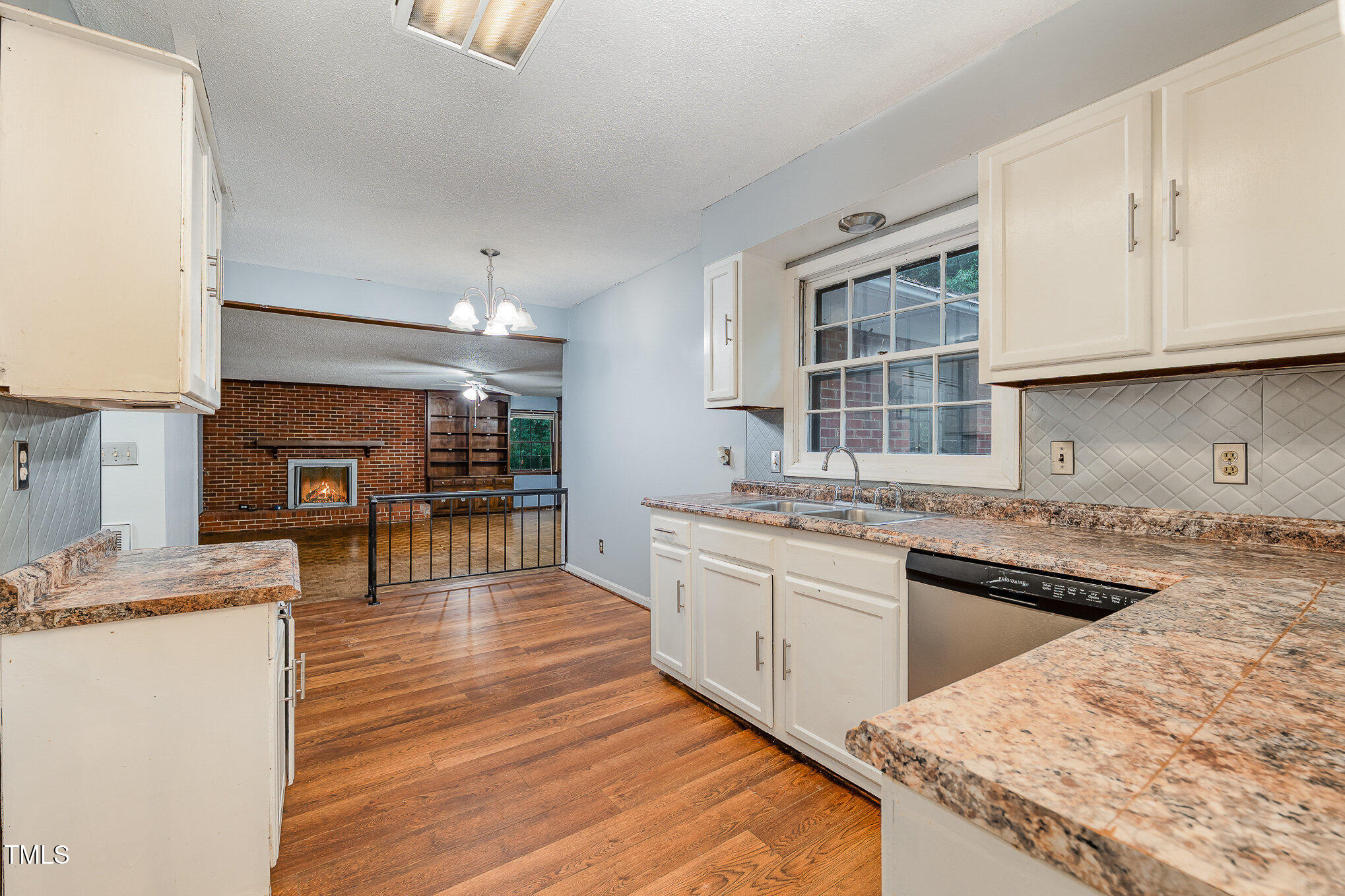 3042 Marlborough Road