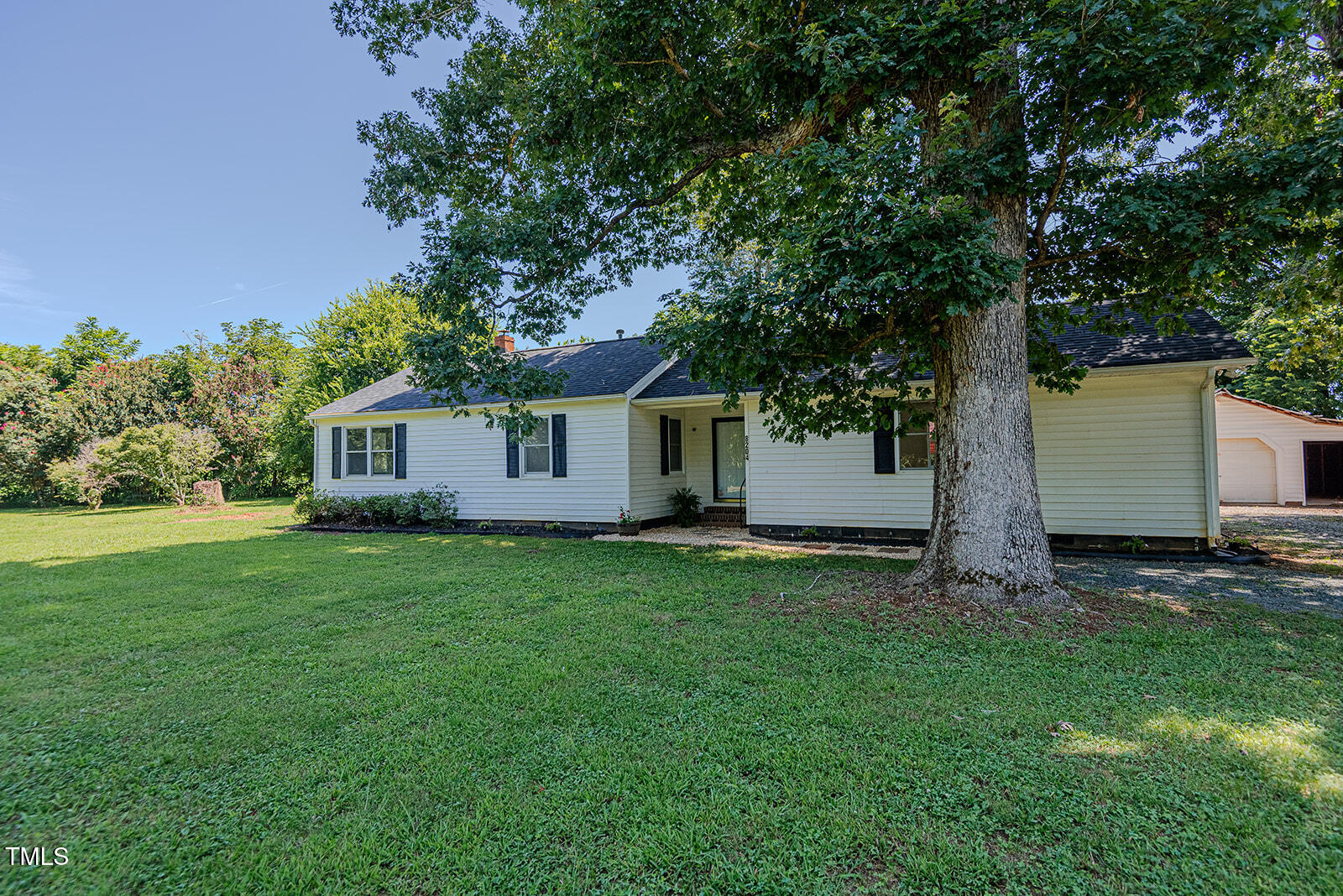 8204 Hebron Church Road