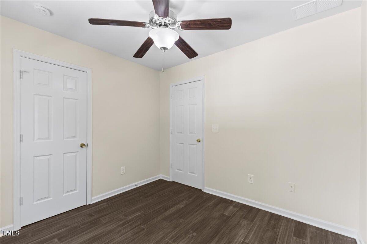 2804 Lutz Lane