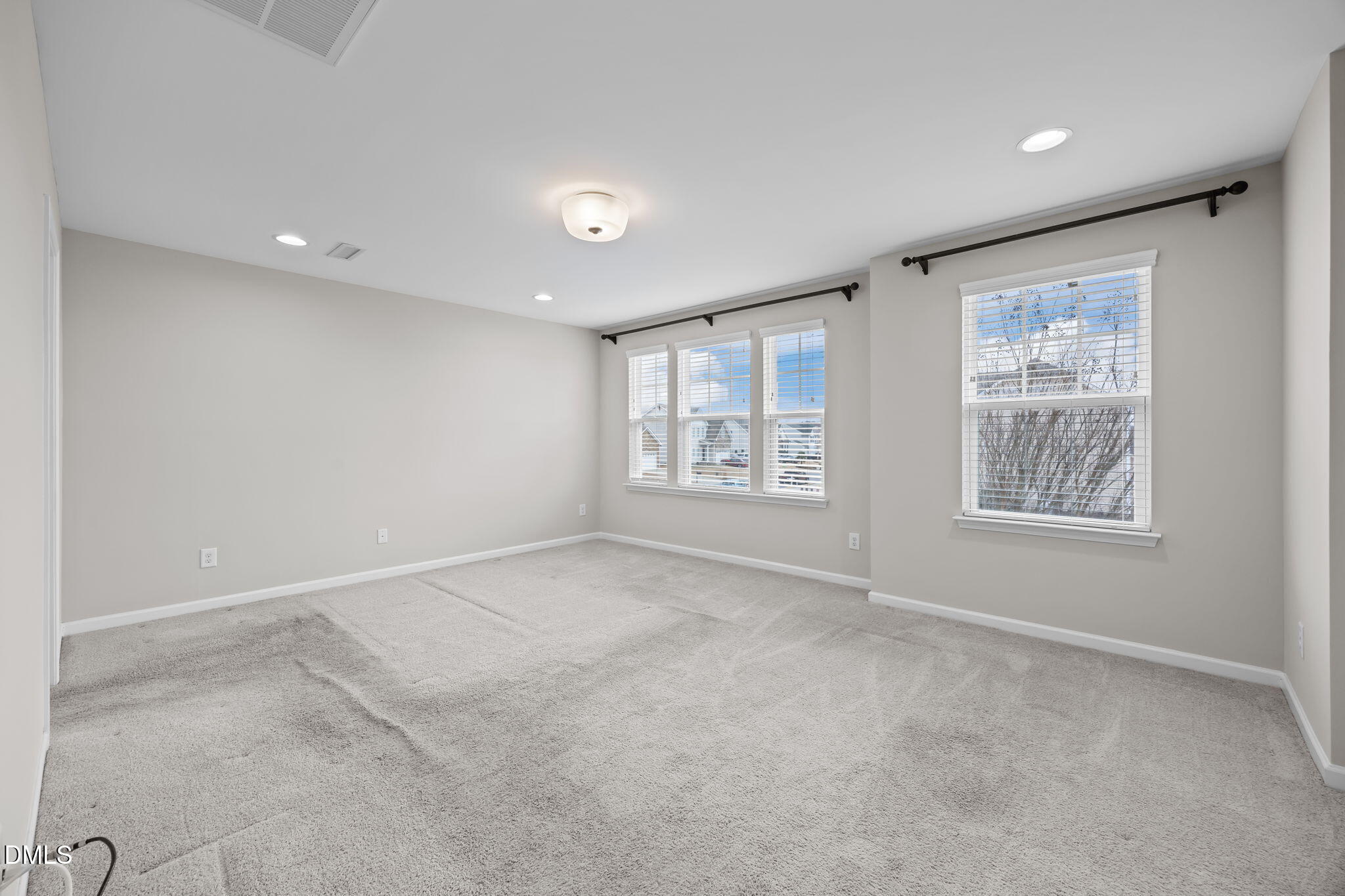 653 S Kennelman Circle