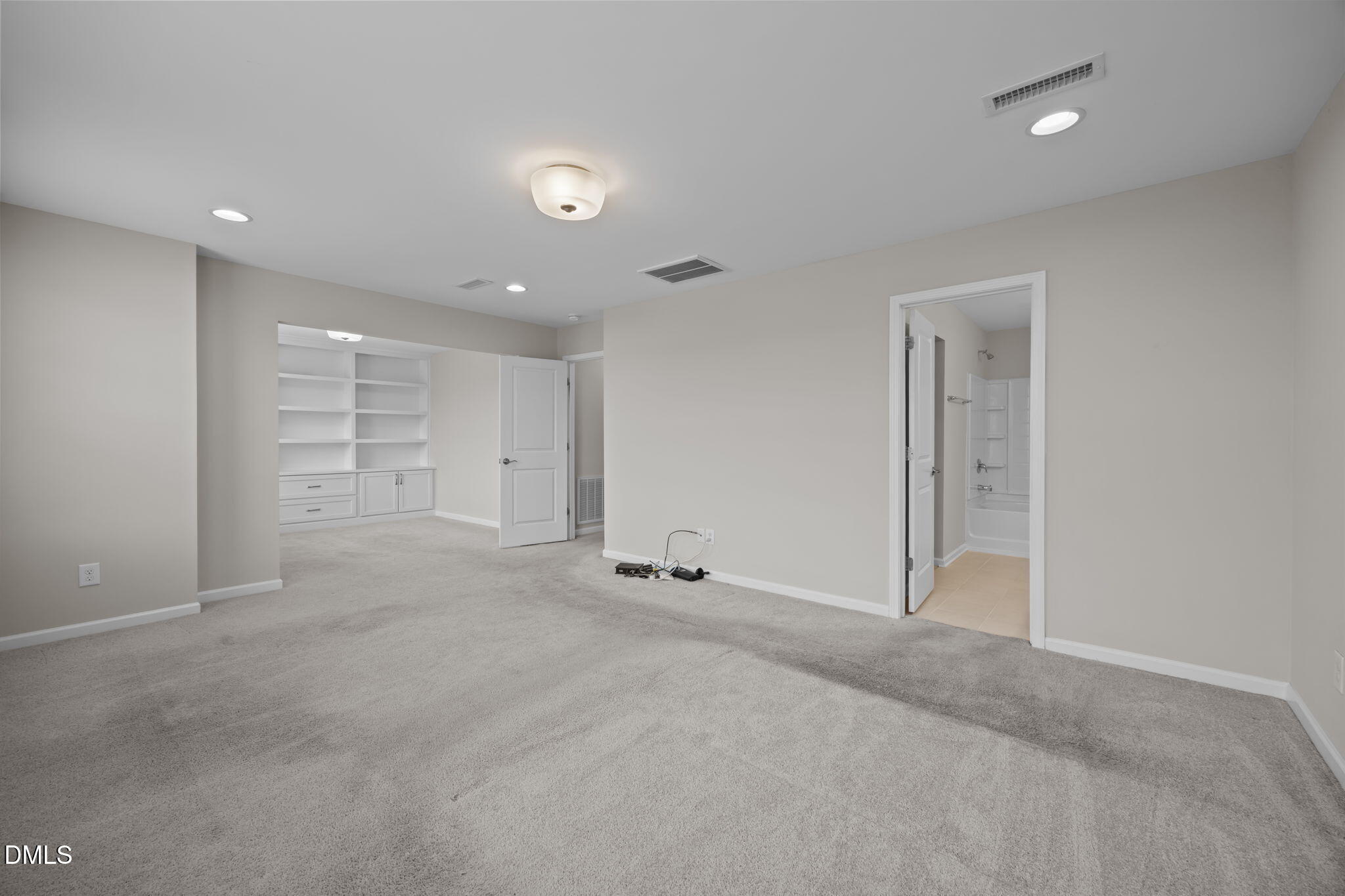 653 S Kennelman Circle