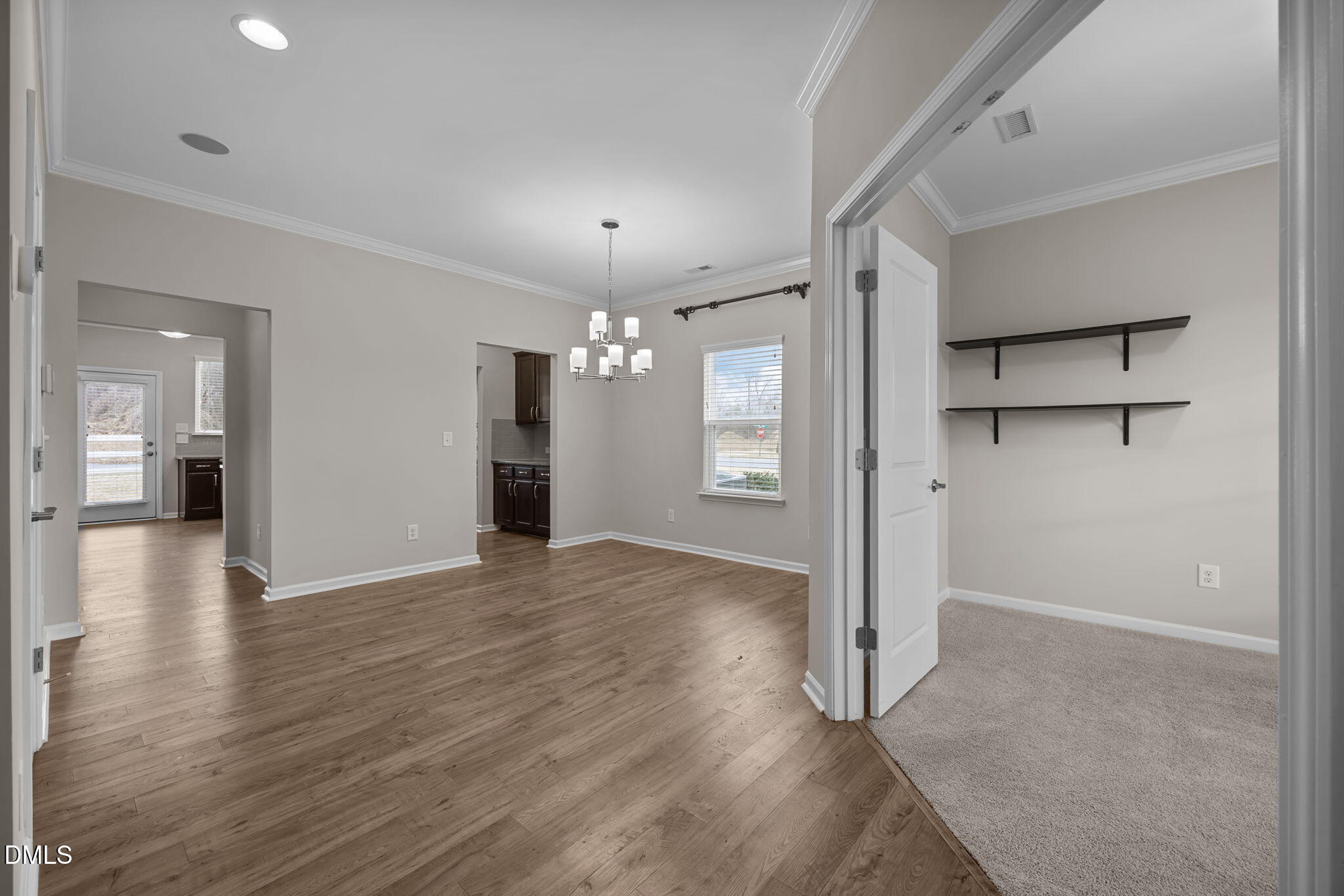 653 S Kennelman Circle