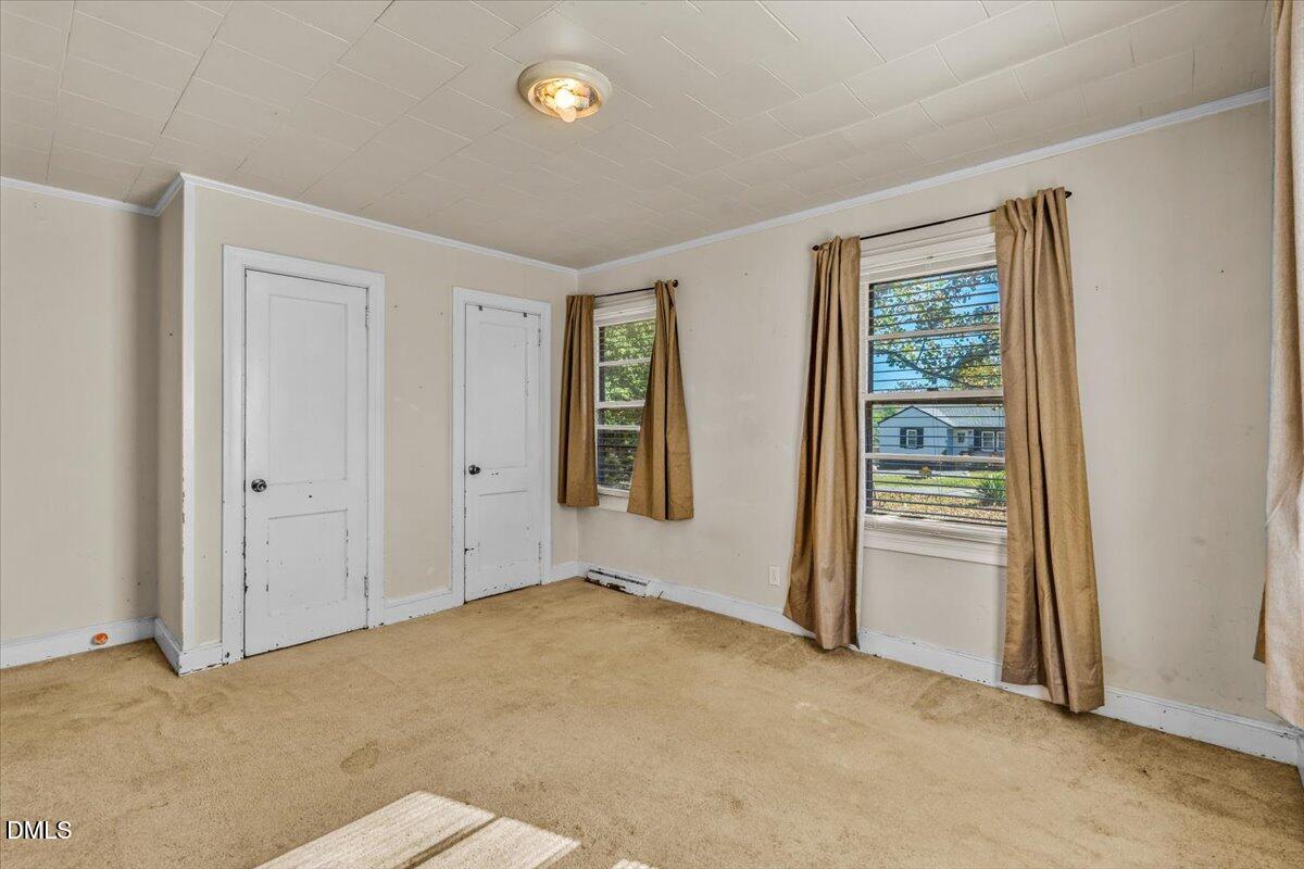 1913 Hilldale Drive