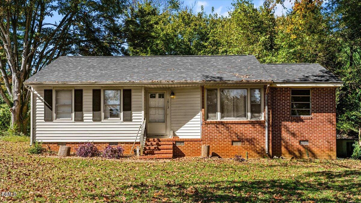 1913 Hilldale Drive