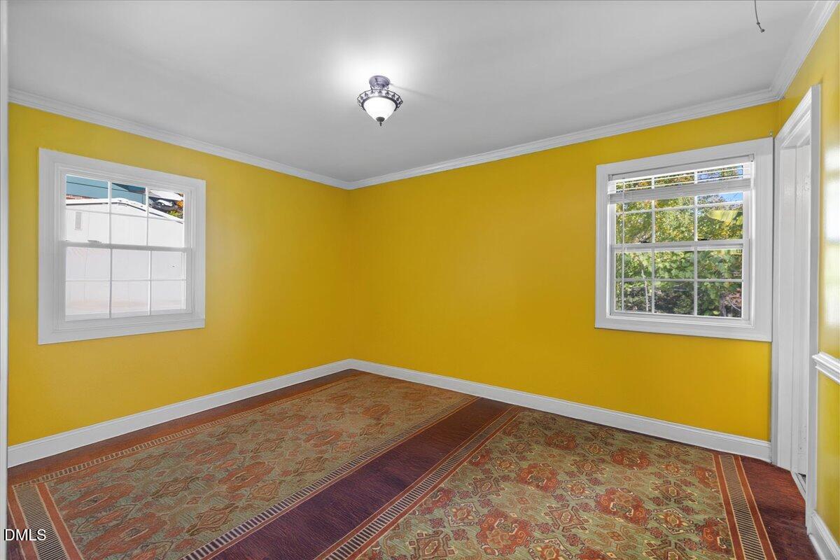 2323 Buckingham Road