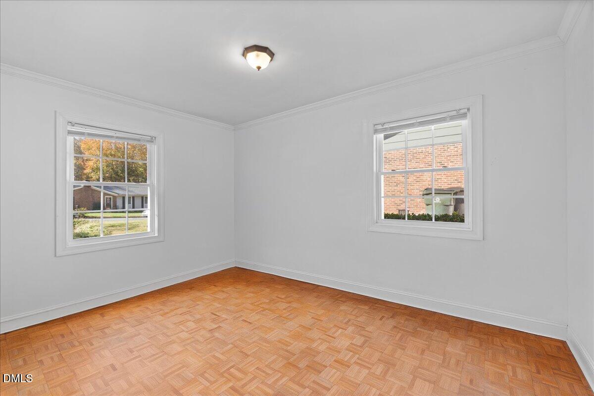 2323 Buckingham Road