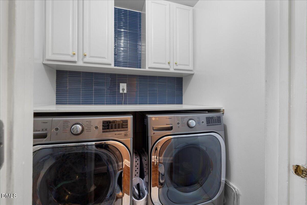 2323 Buckingham Road