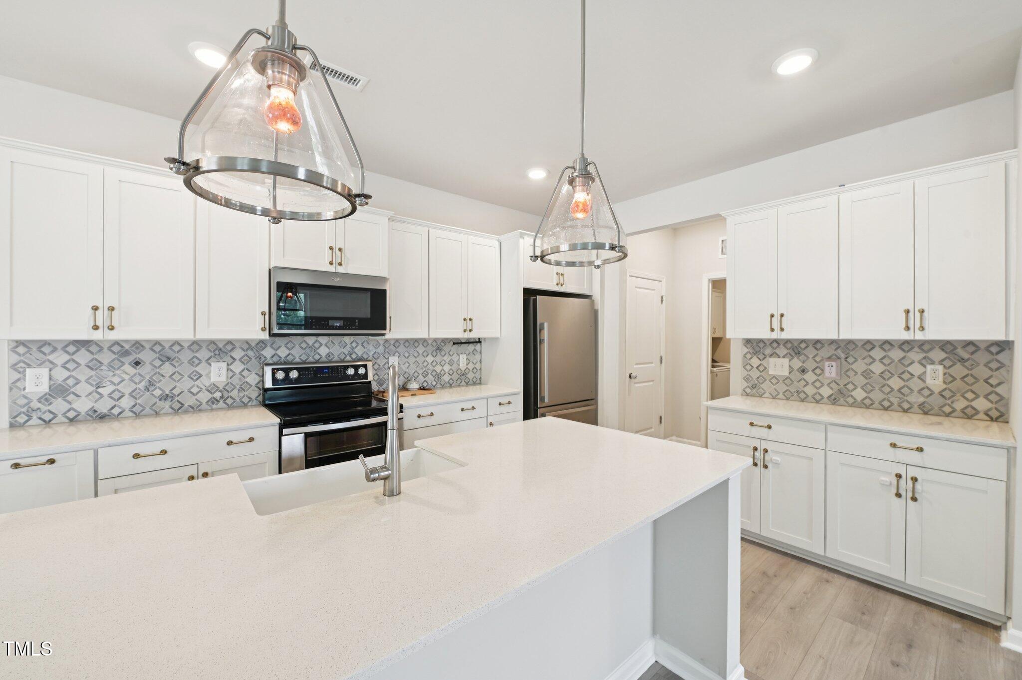 6616 Bunker Hill Drive