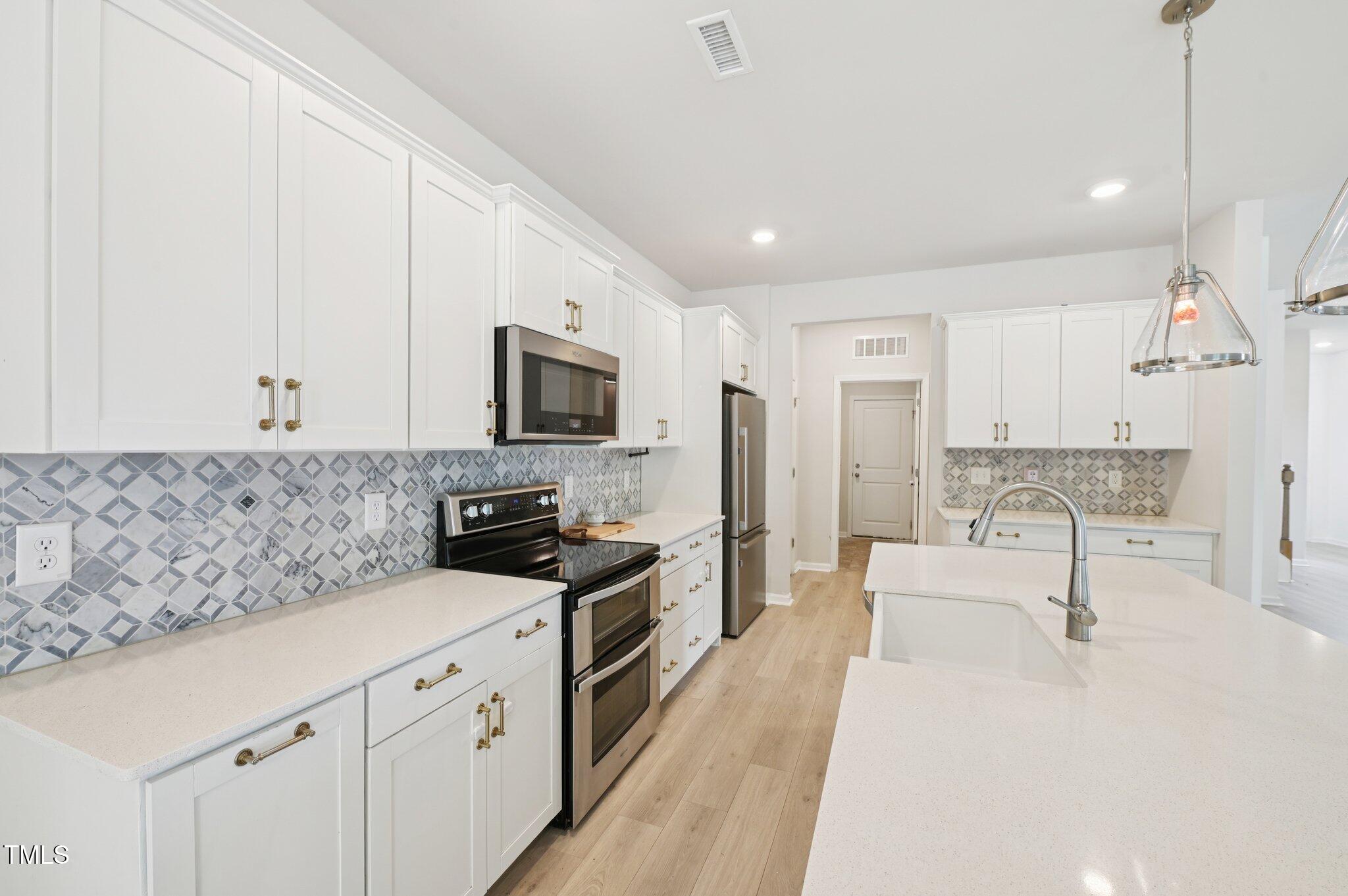 6616 Bunker Hill Drive