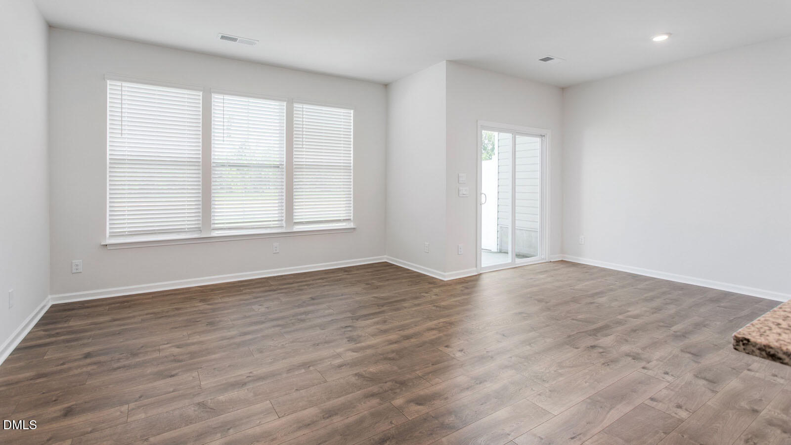 415 Kinneries Drive