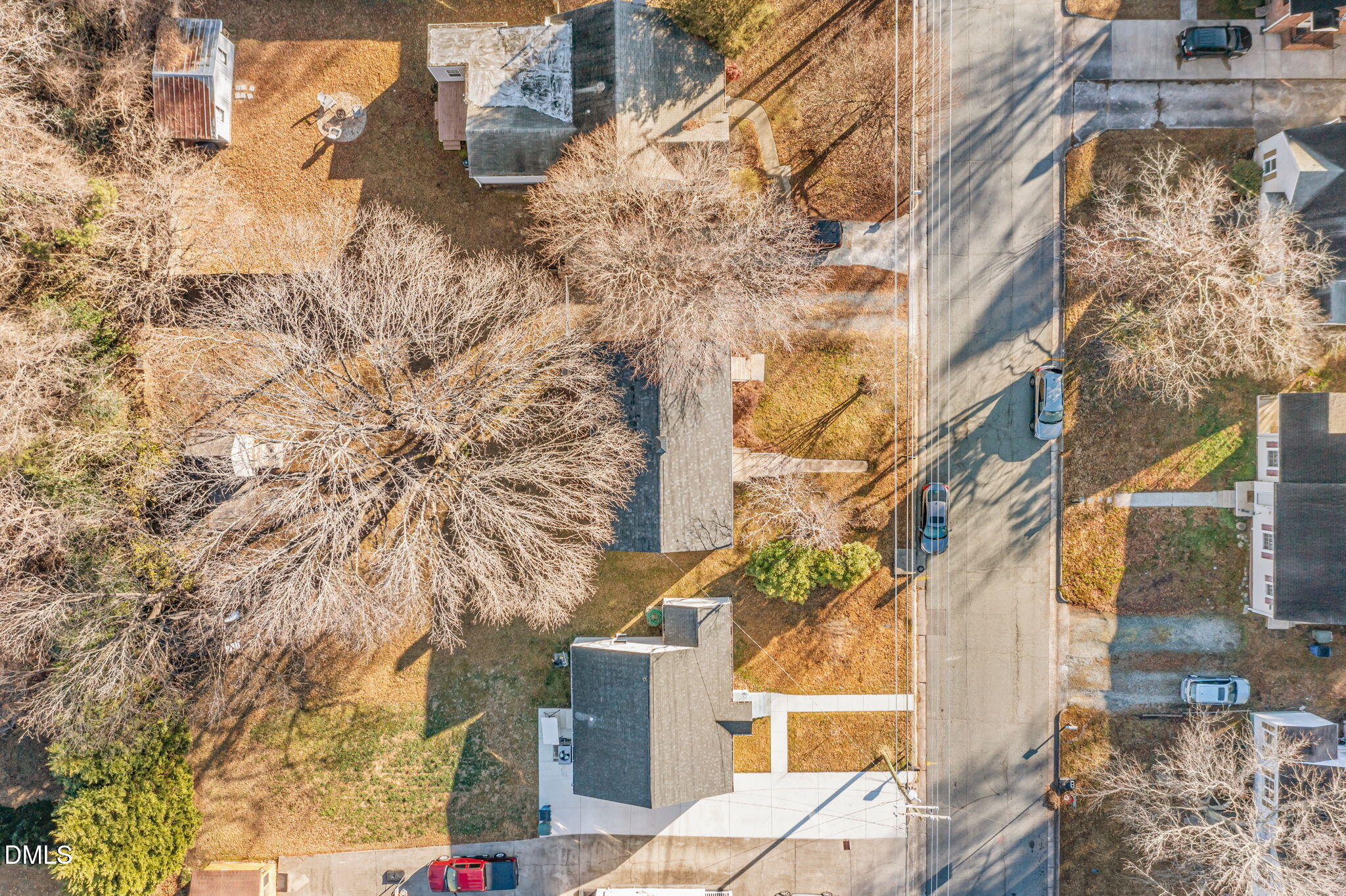 311 W Gilbreath Street