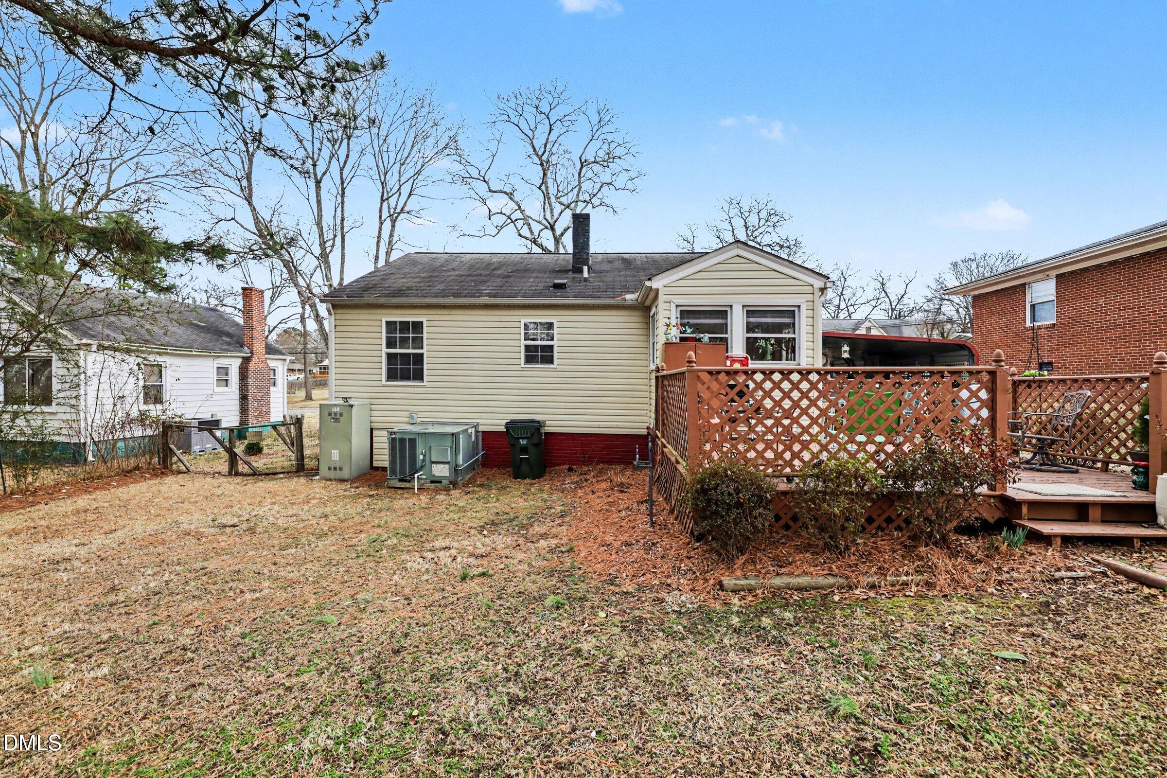 318 Lakeside Avenue