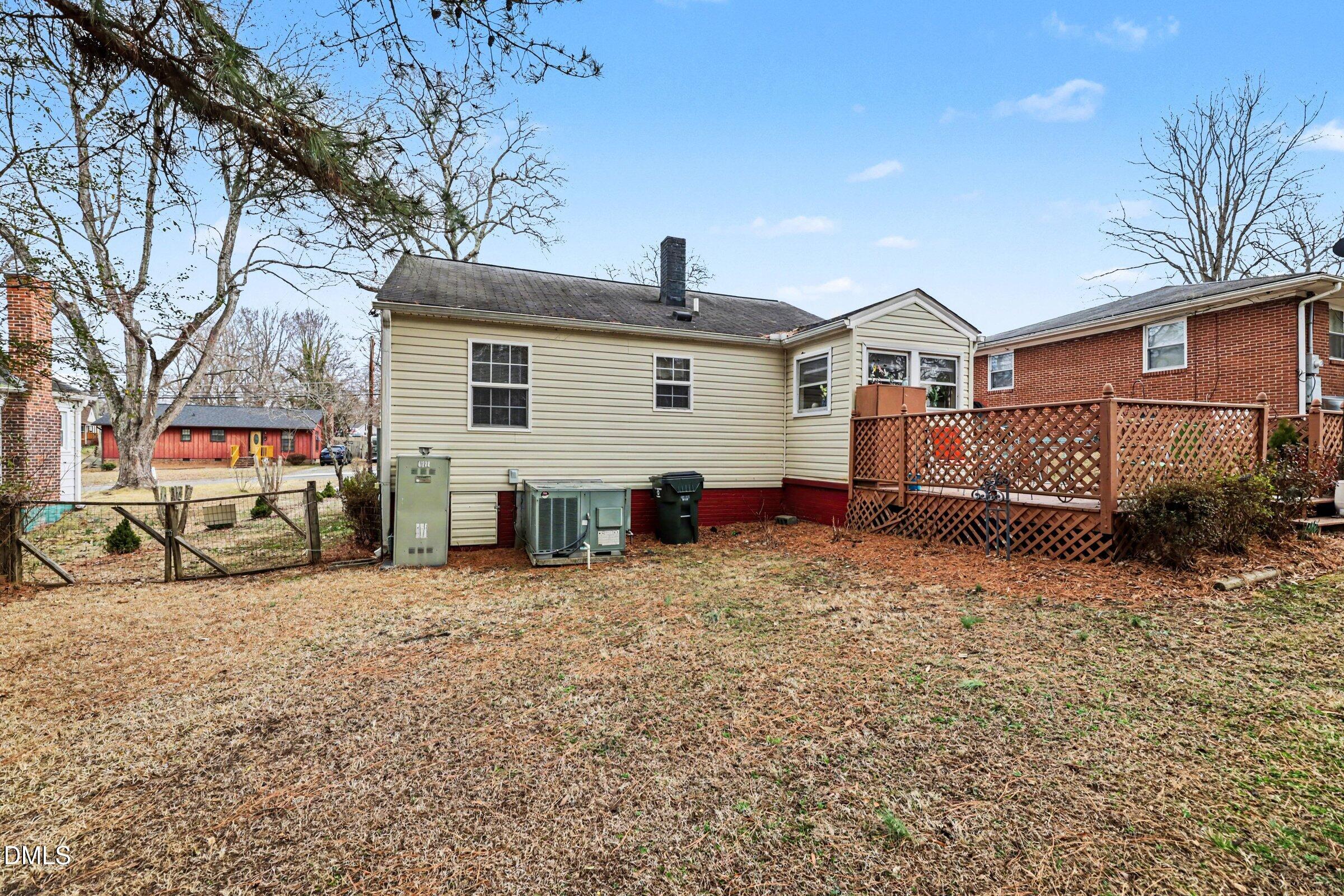 318 Lakeside Avenue