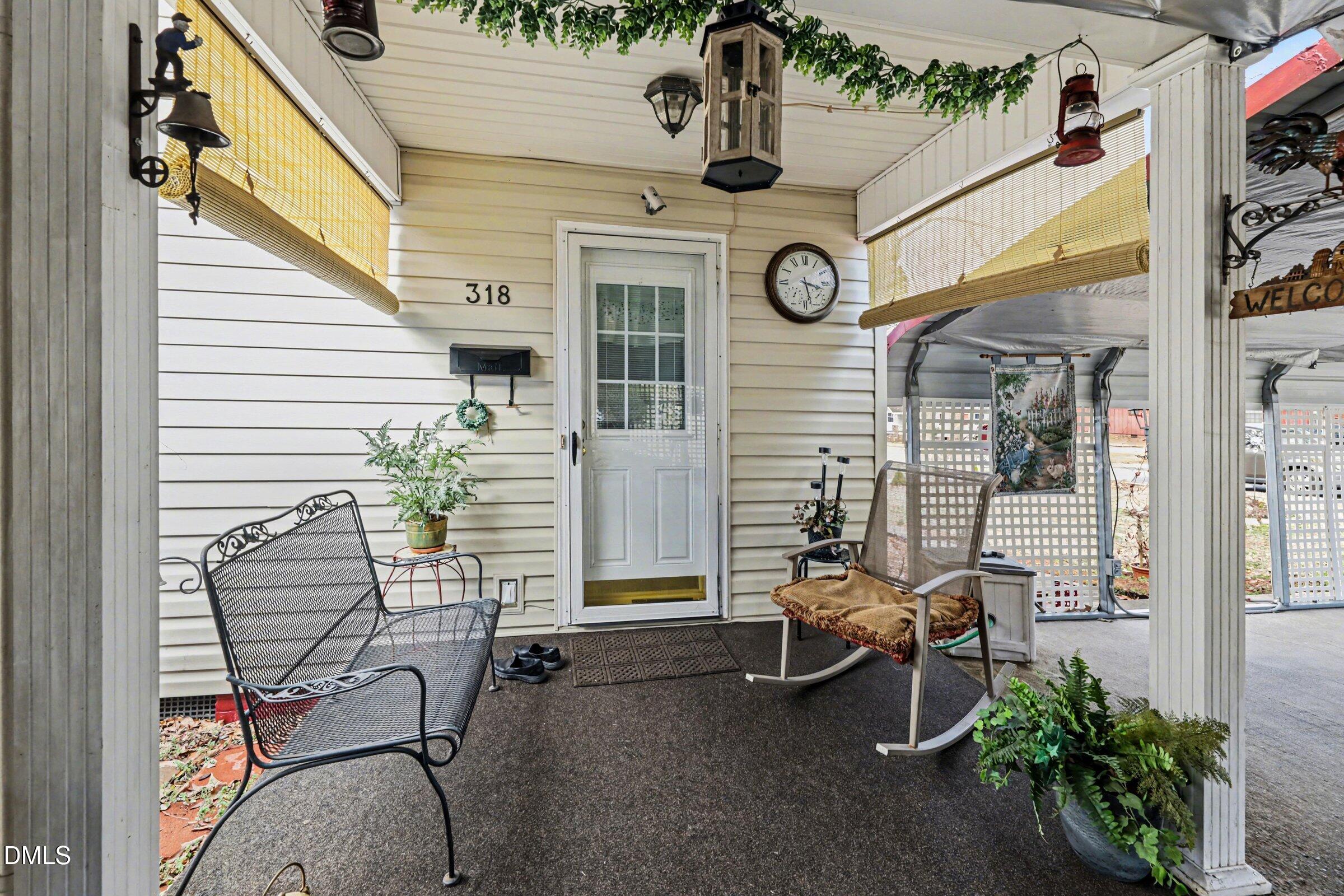 318 Lakeside Avenue