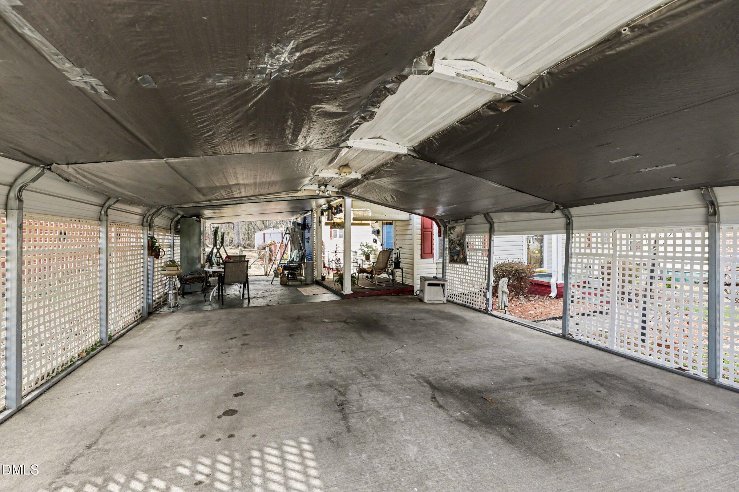 318 Lakeside Avenue