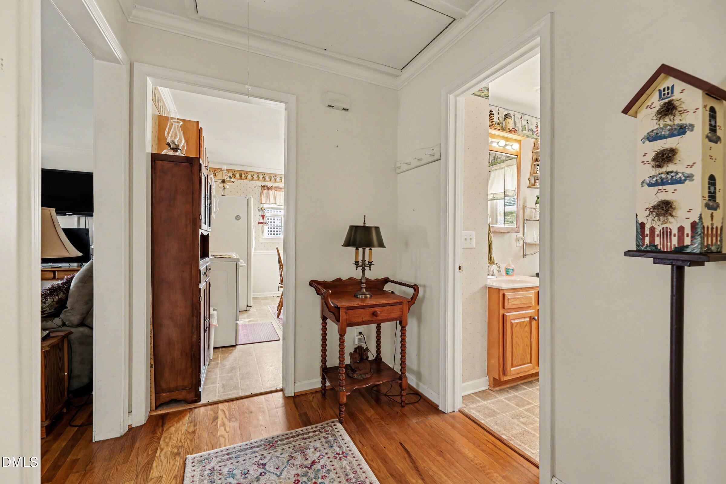 318 Lakeside Avenue