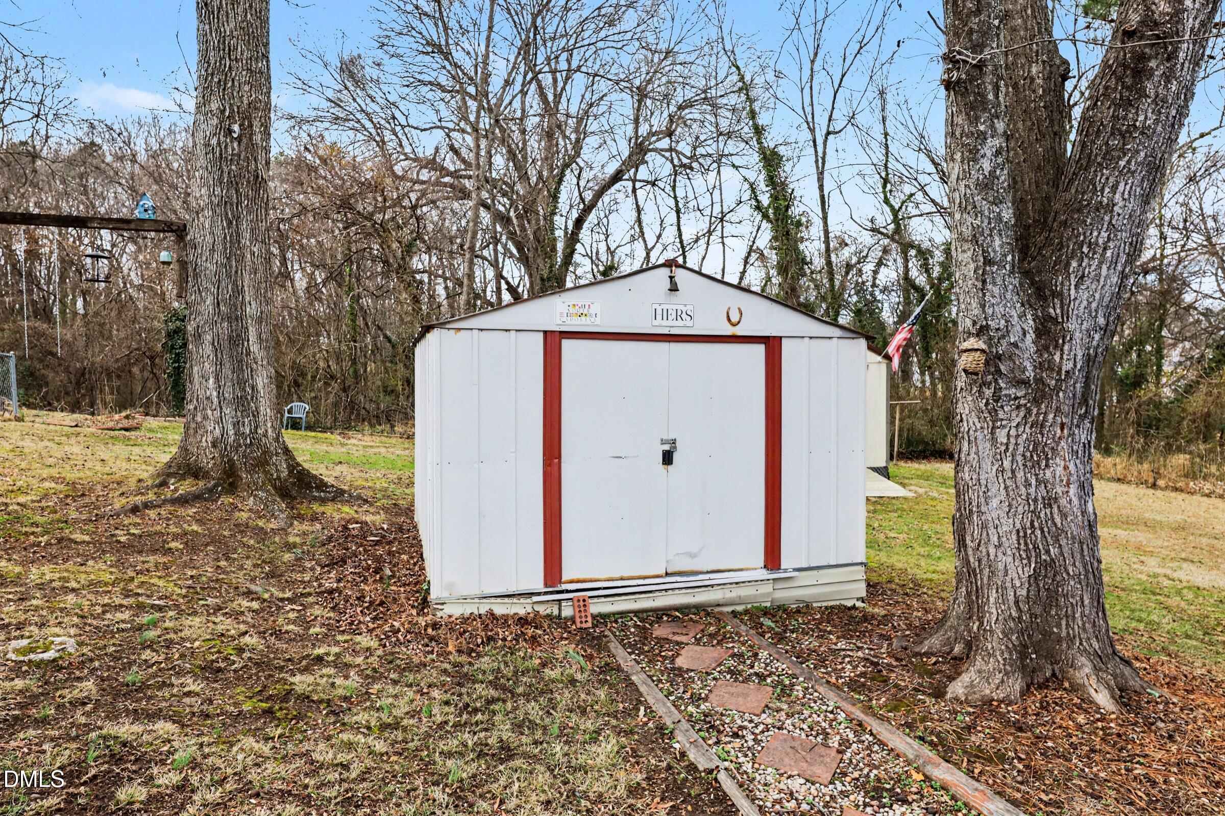 318 Lakeside Avenue